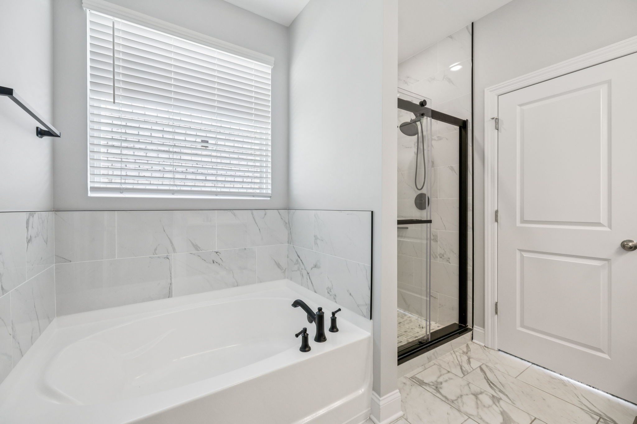 5475 Ayana Dr