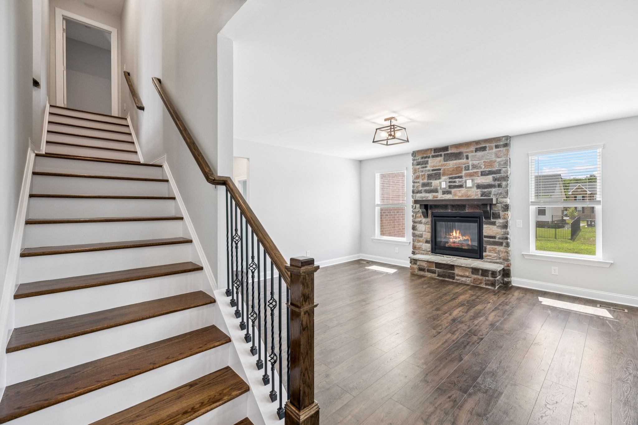 5475 Ayana Dr