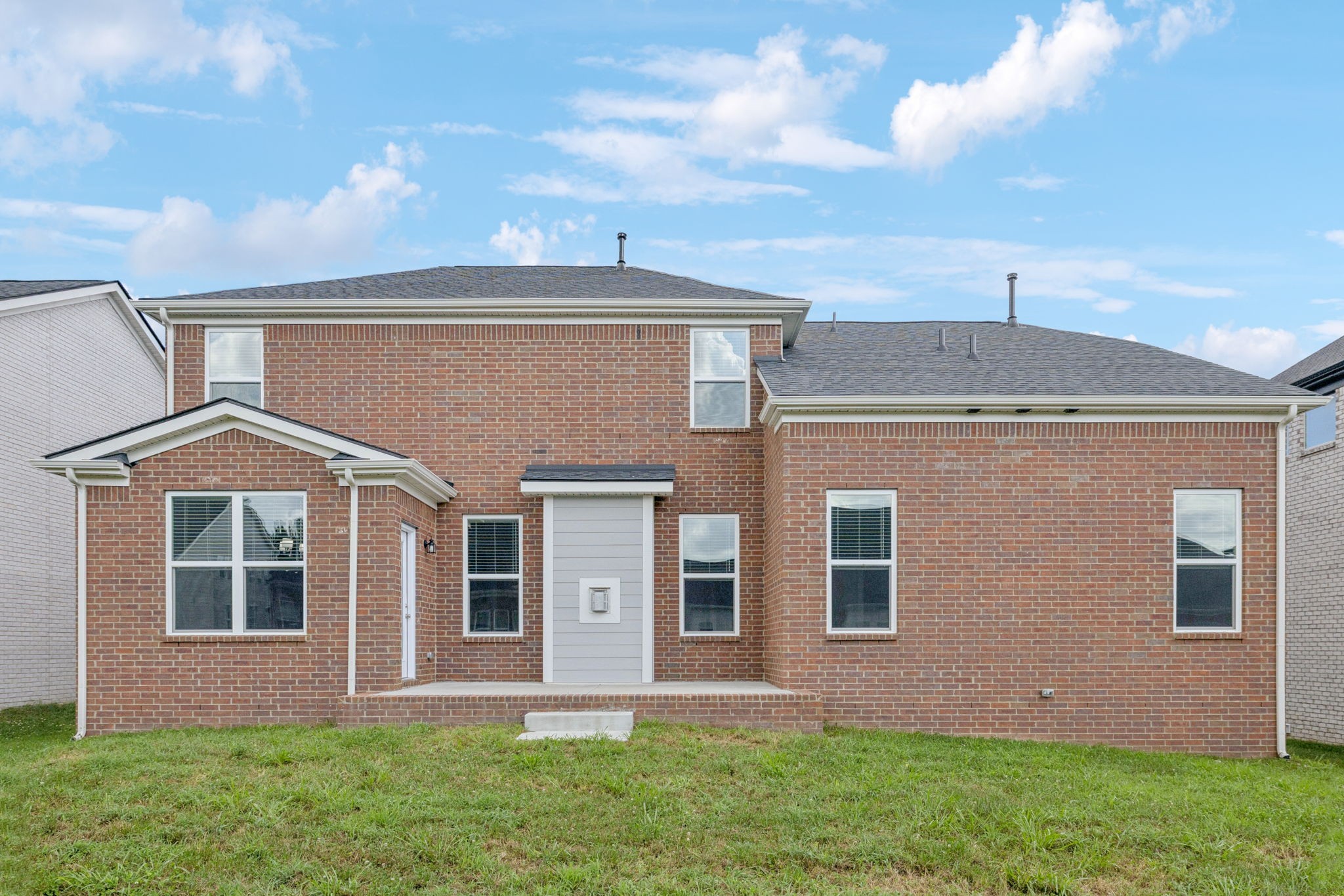 5475 Ayana Dr