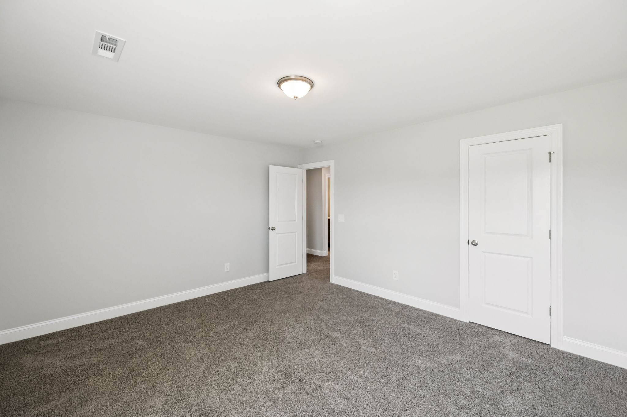 5475 Ayana Dr