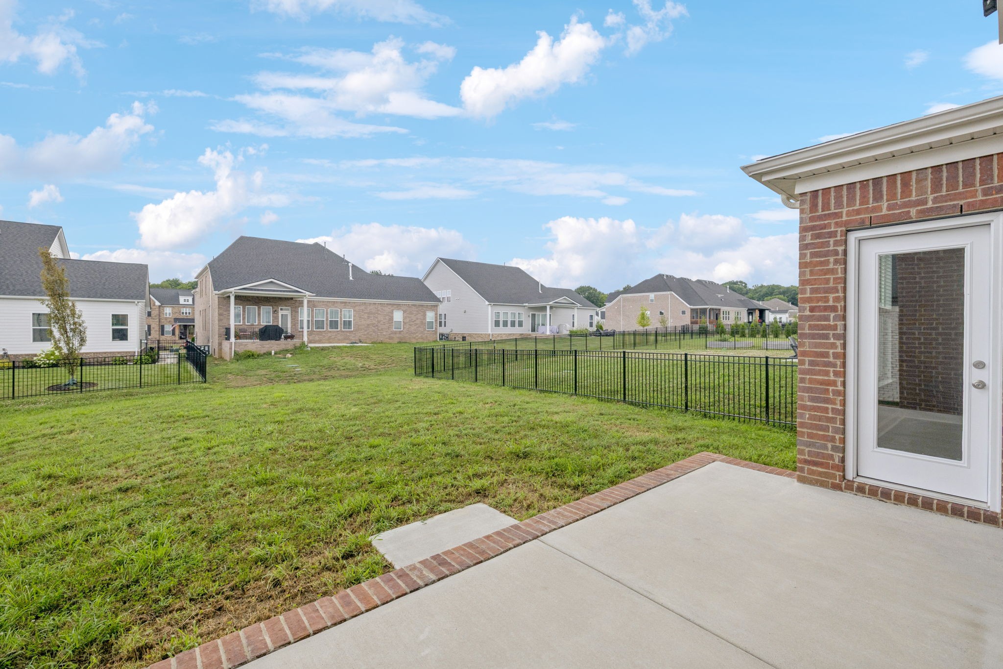5475 Ayana Dr