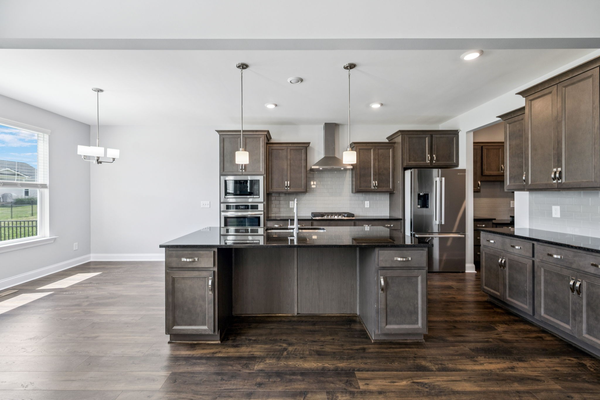 5475 Ayana Dr