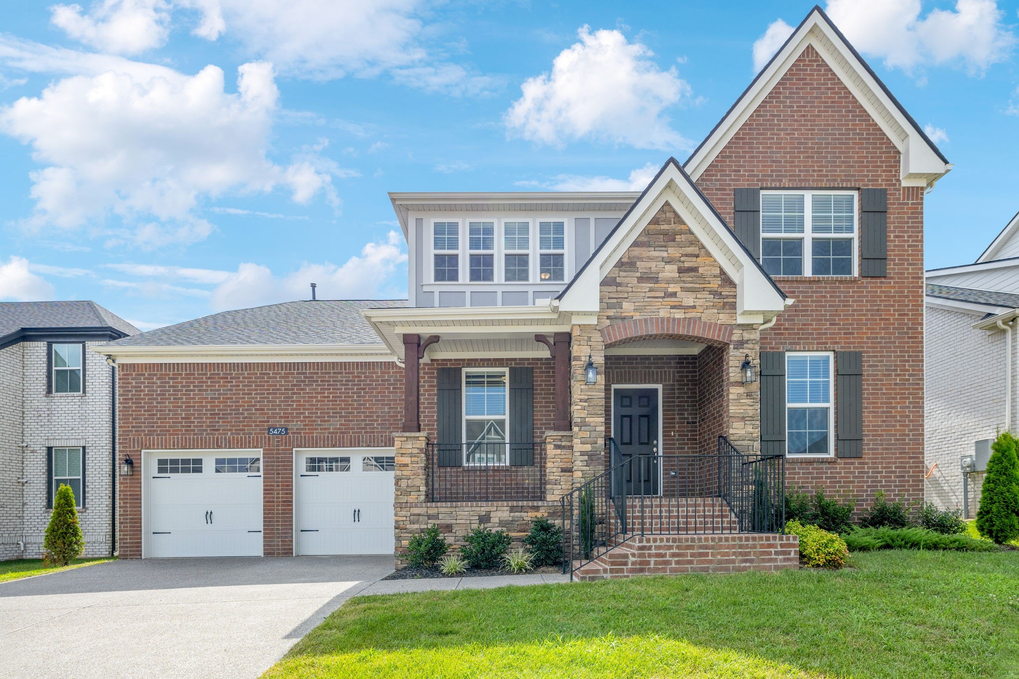 5475 Ayana Dr
