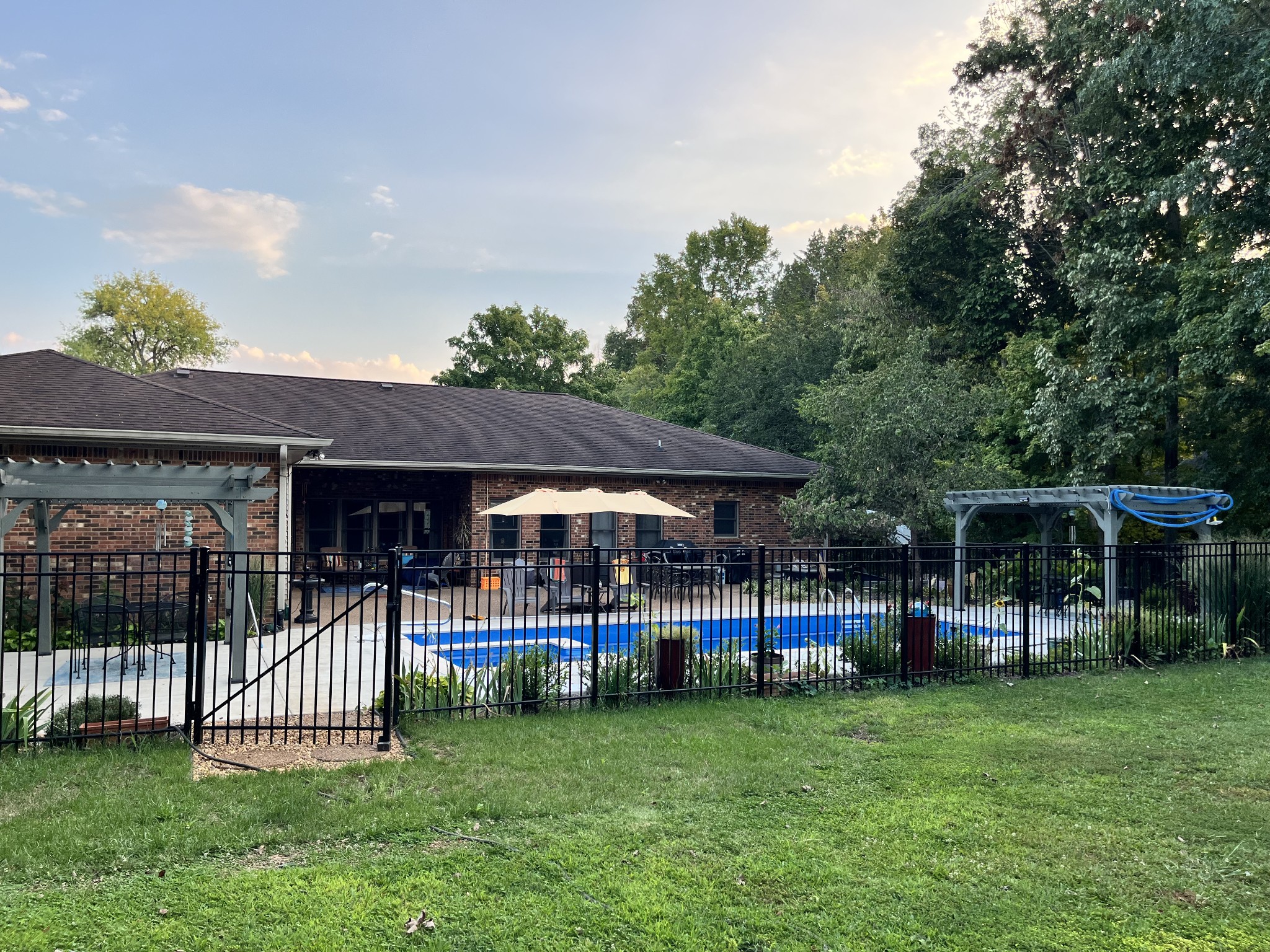 1623 Stewarts Ferry Pike