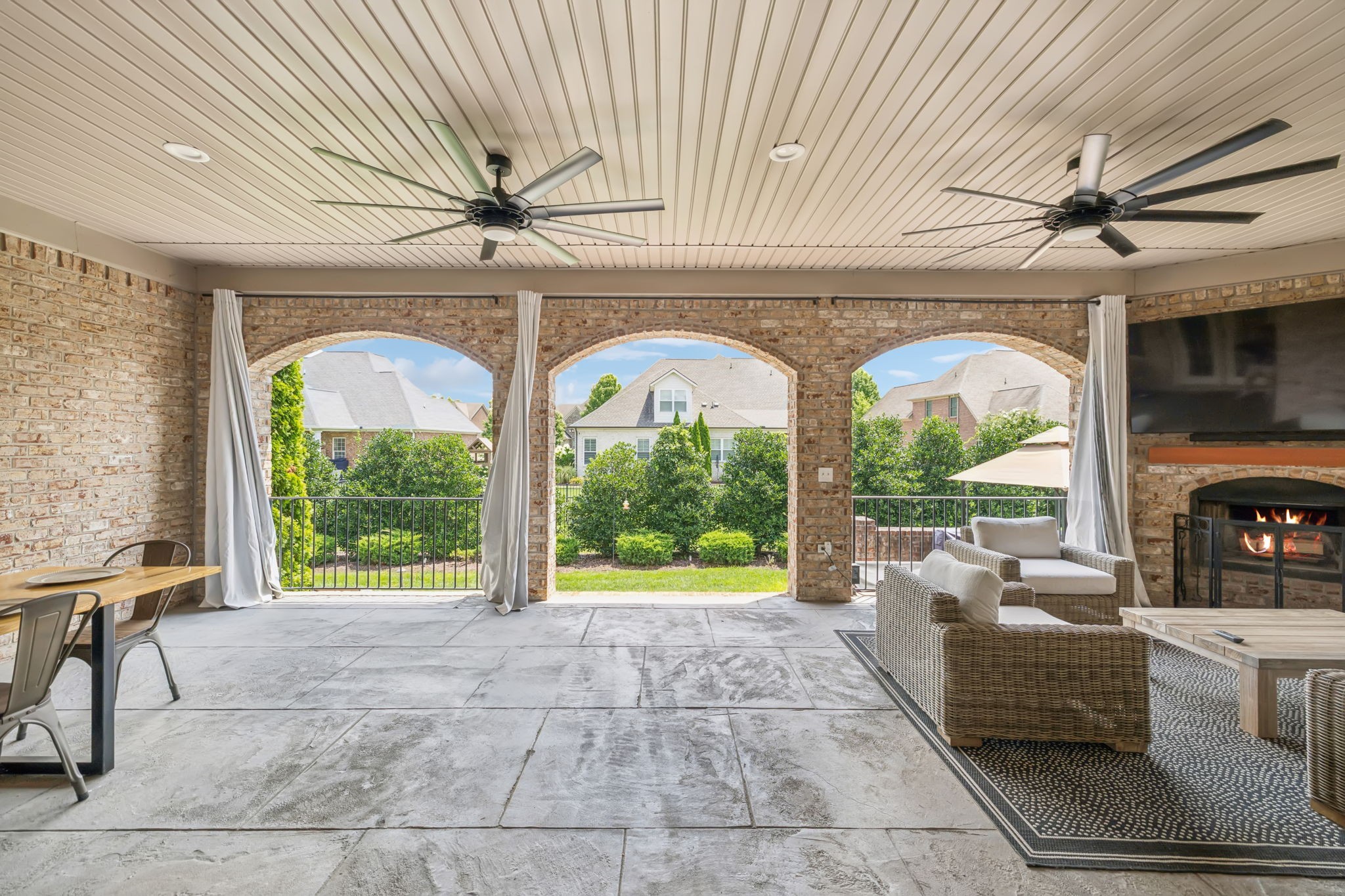 1915 Rolling Creek Dr