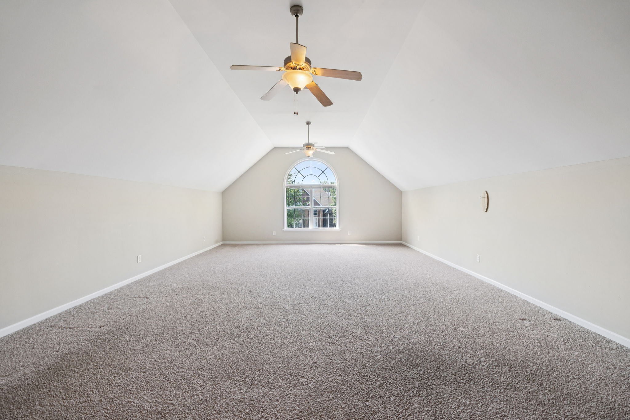 1030 Wyndham Dr