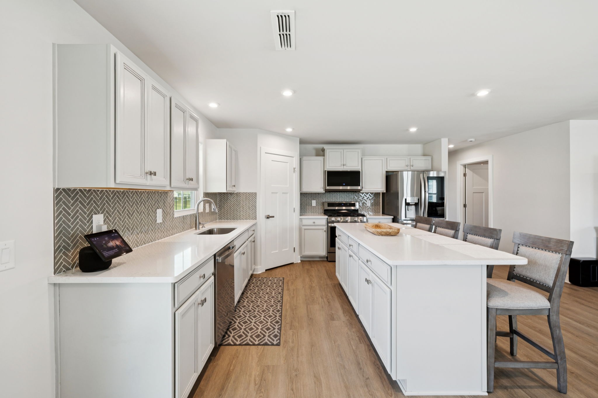 381 Streamview Dr