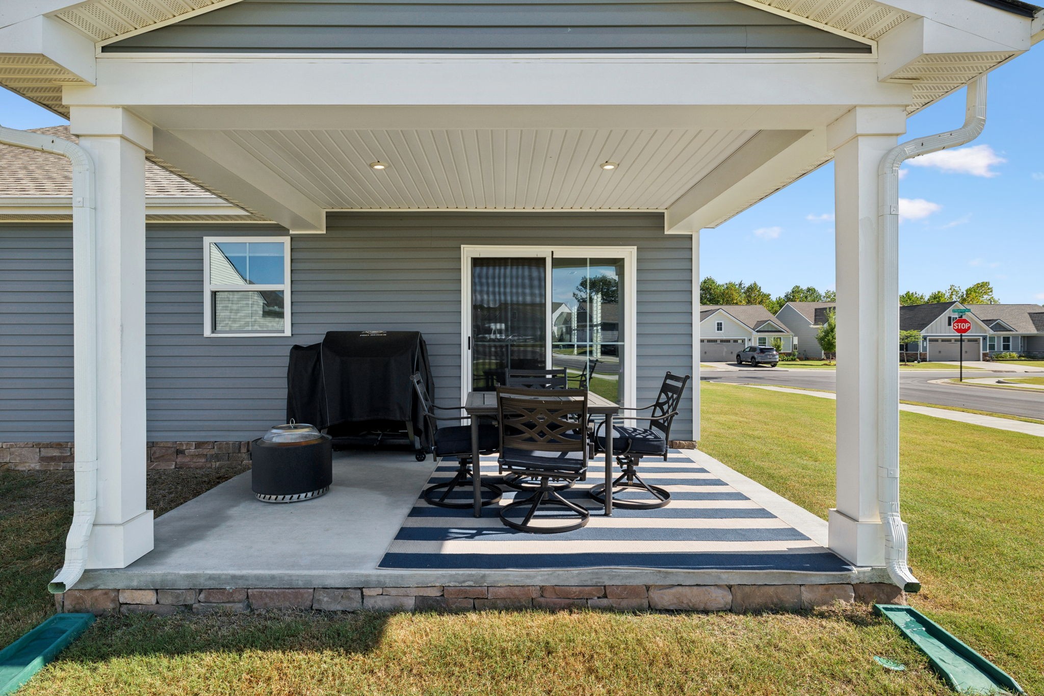 381 Streamview Dr