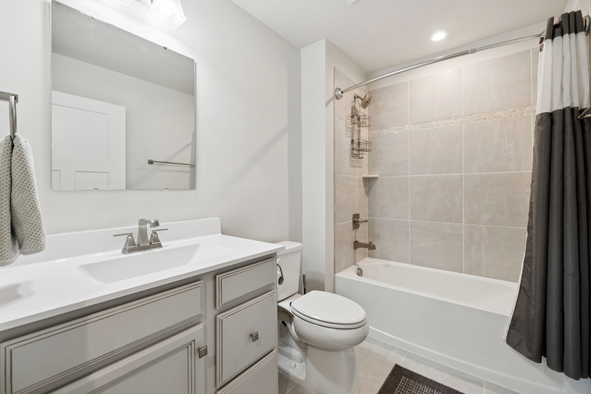 381 Streamview Dr