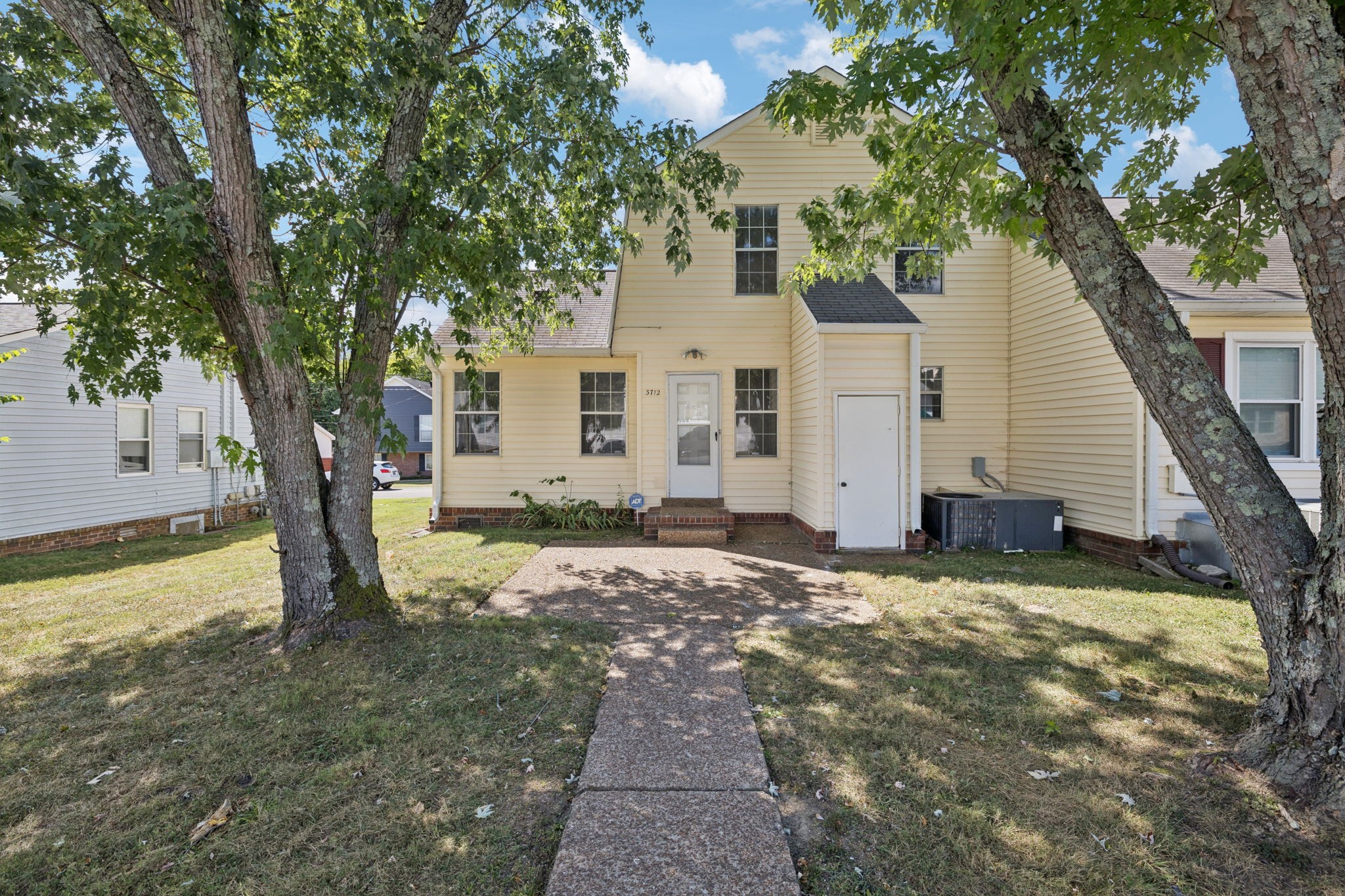 3712 Colonial Heritage Dr