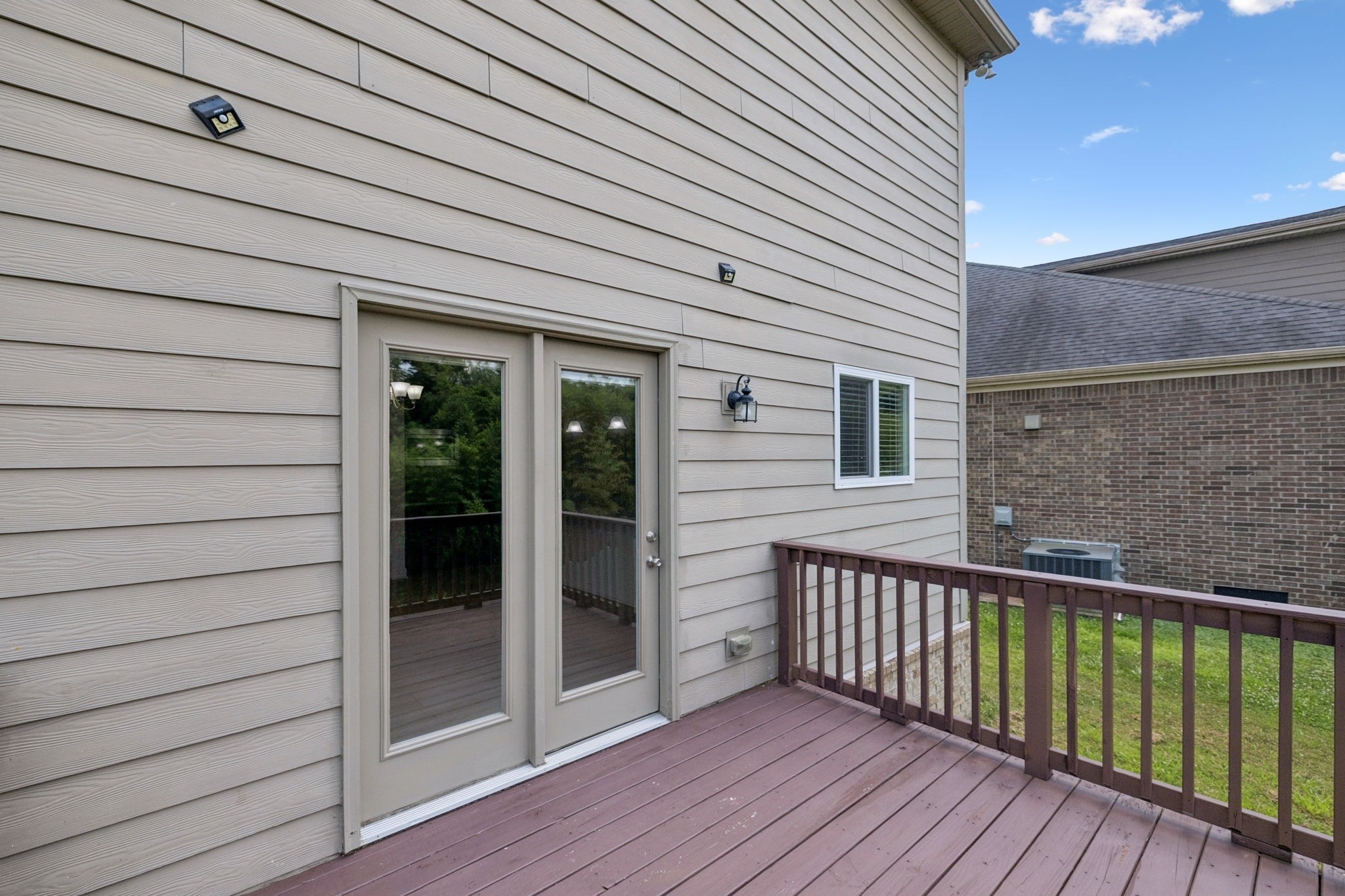 5012 Winslow Dr