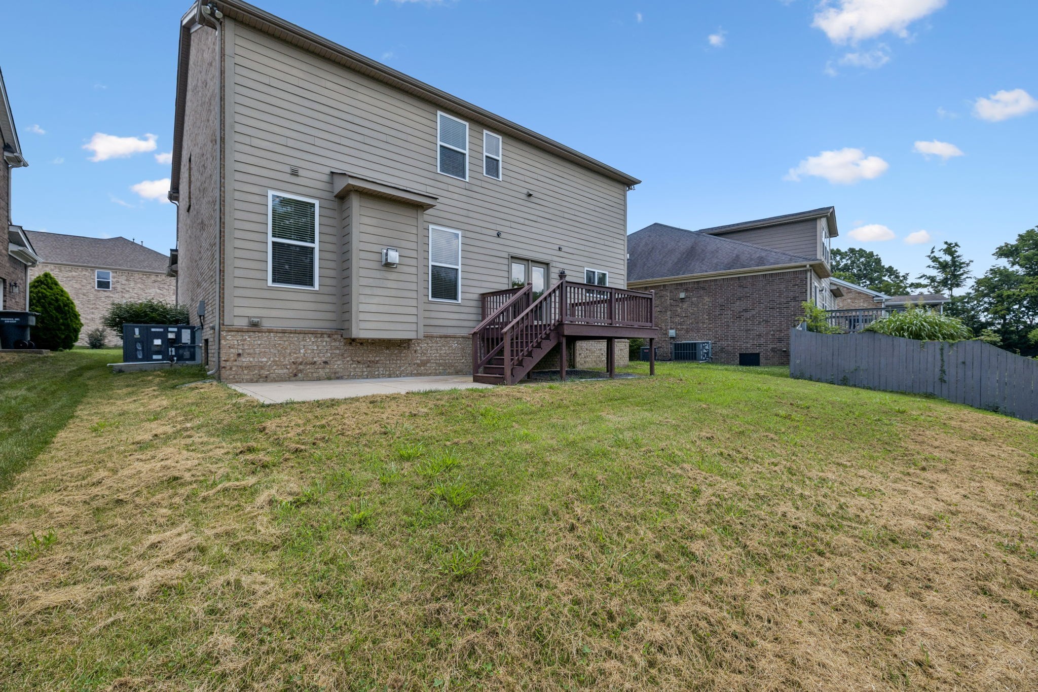 5012 Winslow Dr