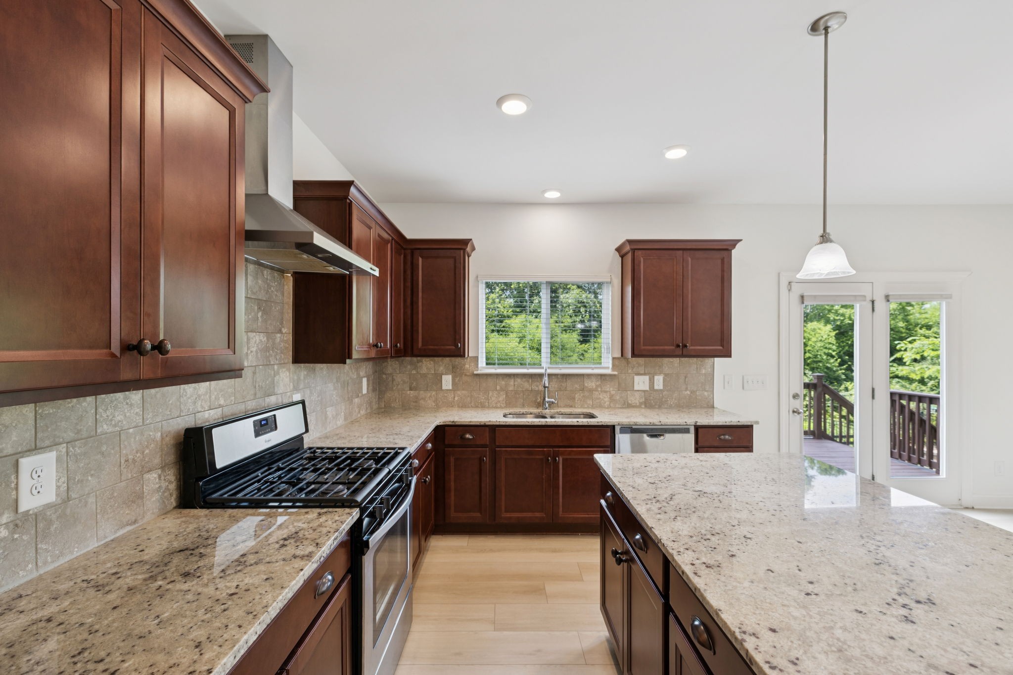 5012 Winslow Dr