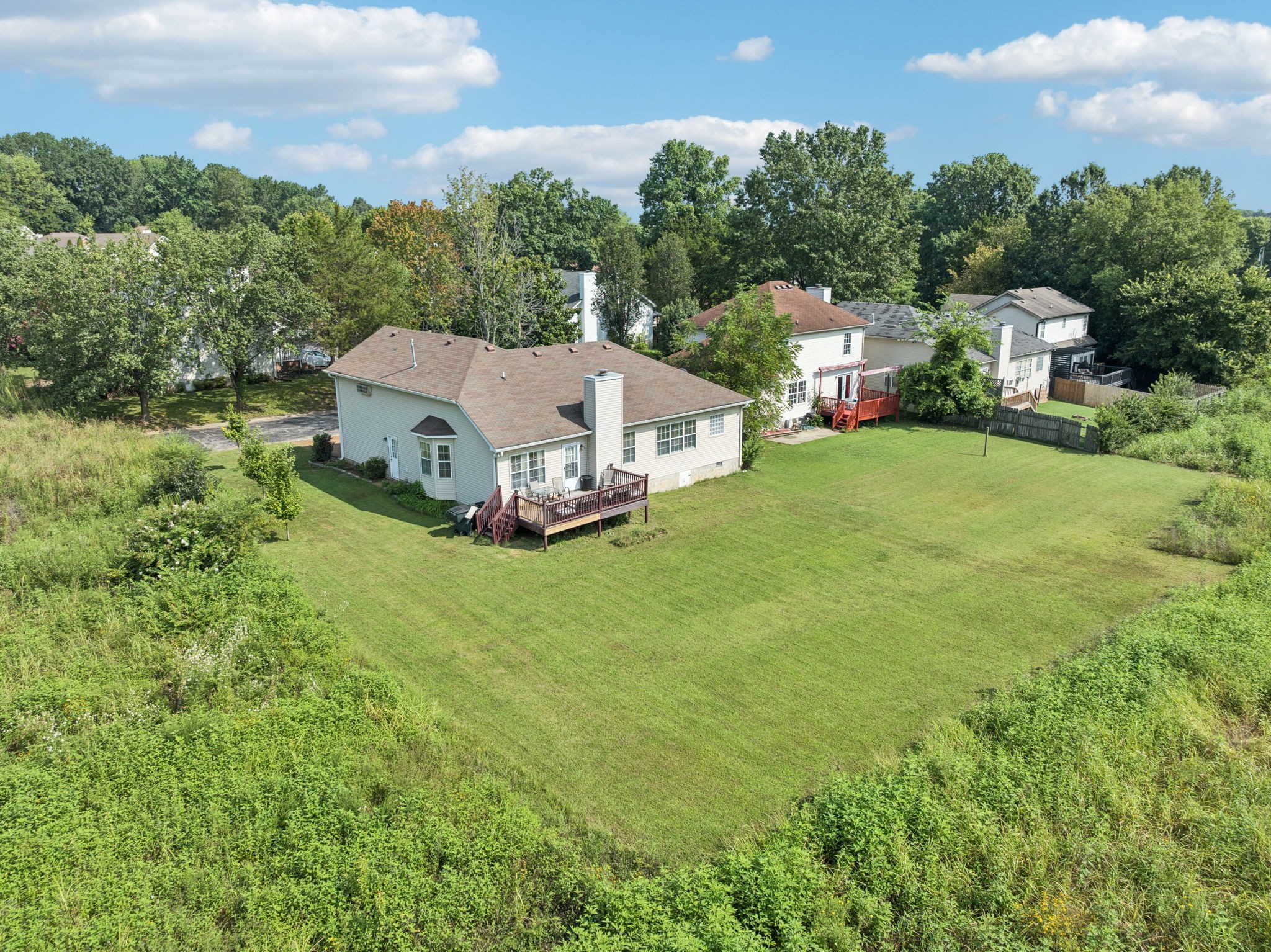 921 Forest Pointe Ln