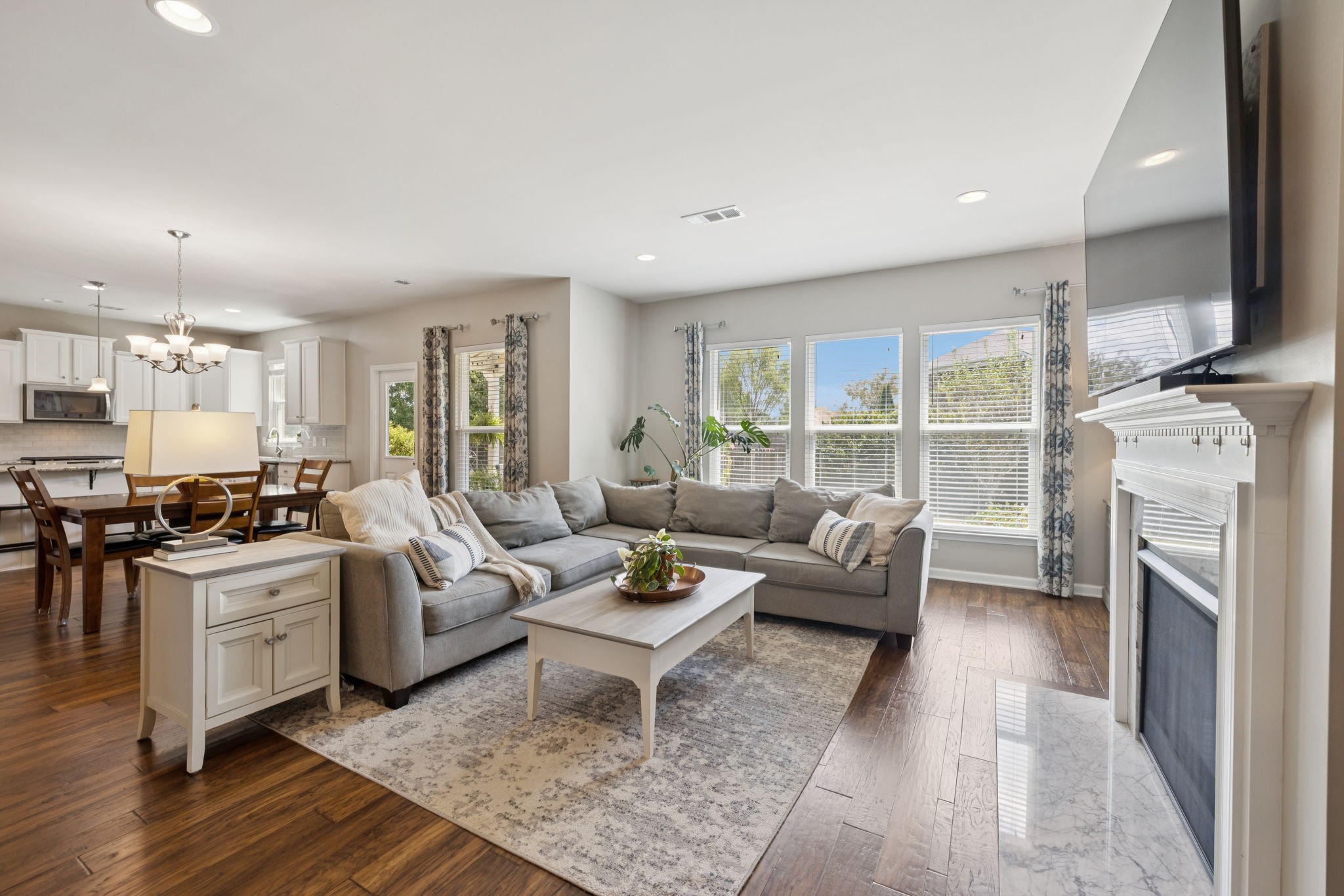 2809 Kaye Dr