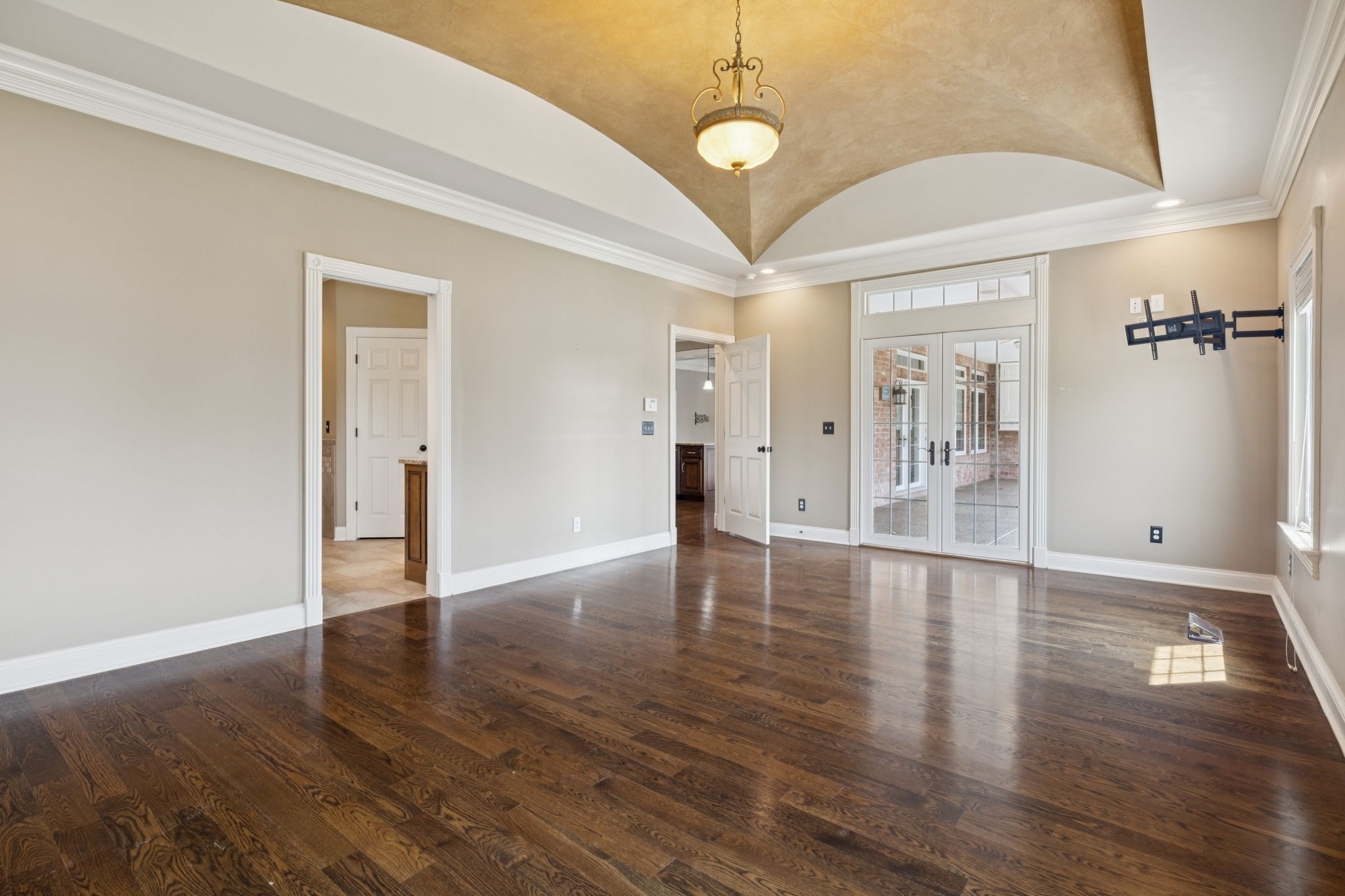 1000 Shimmering Way
