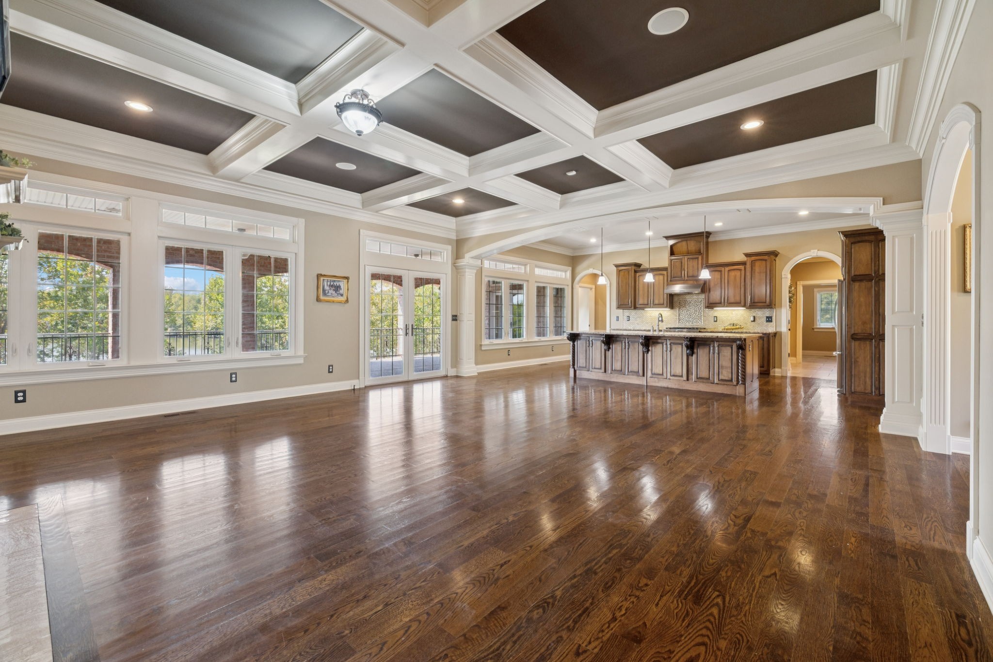 1000 Shimmering Way