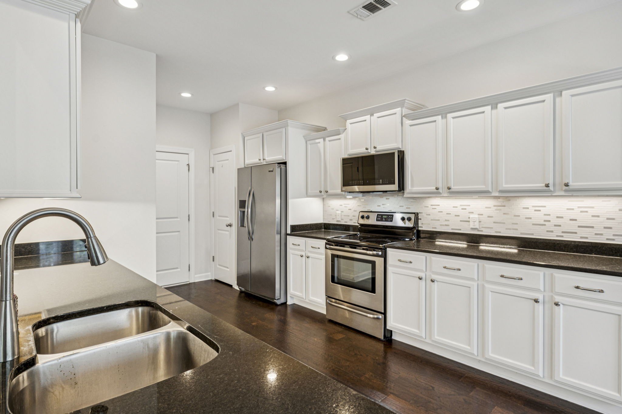 413 Chinook Dr