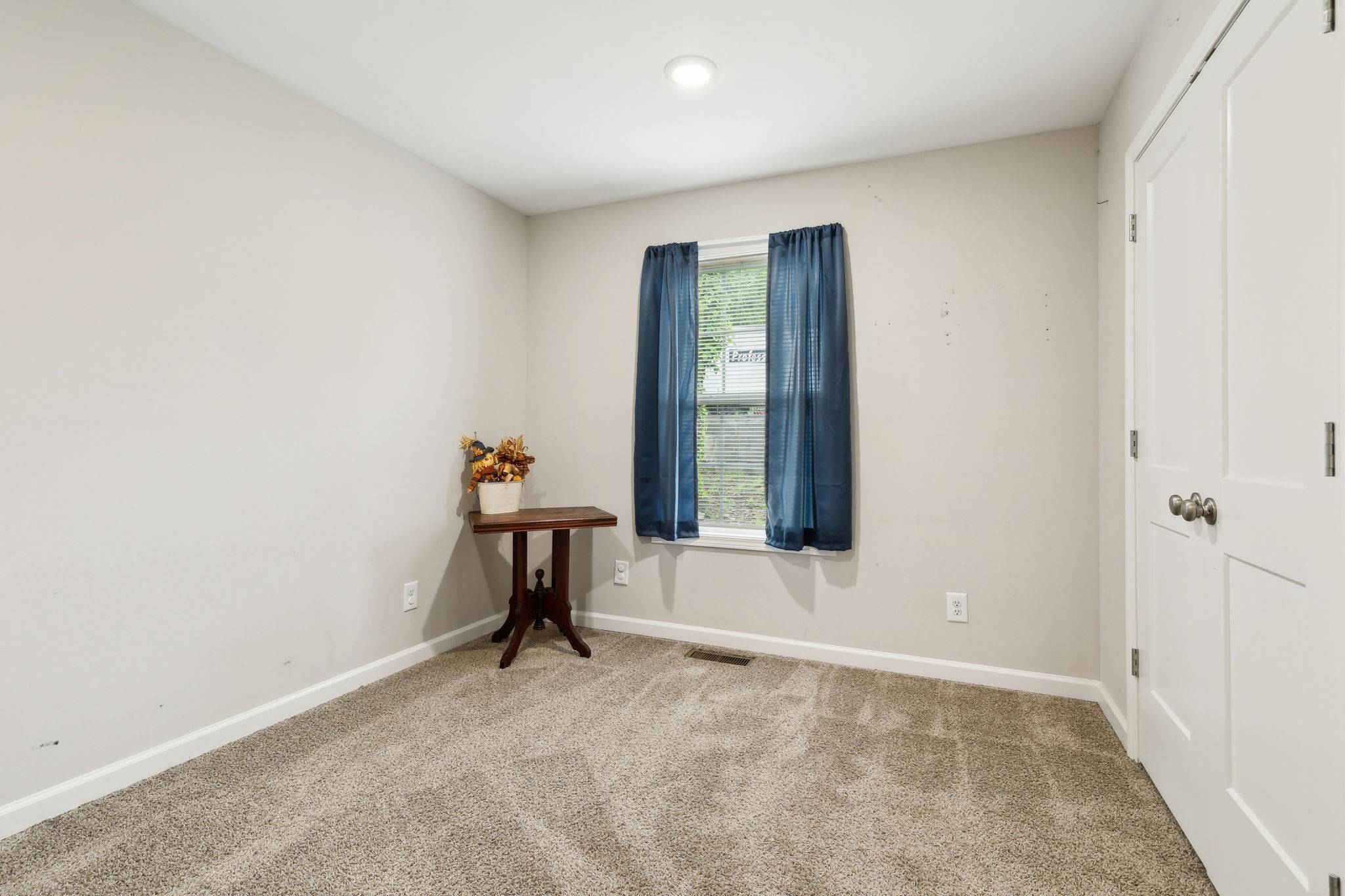 194 Hunter Ave