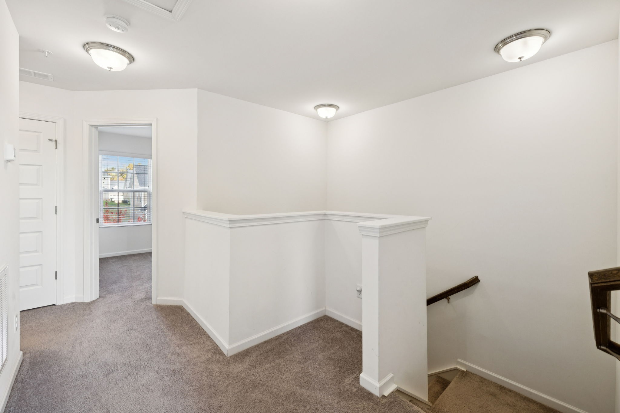 921 Cavan Ln