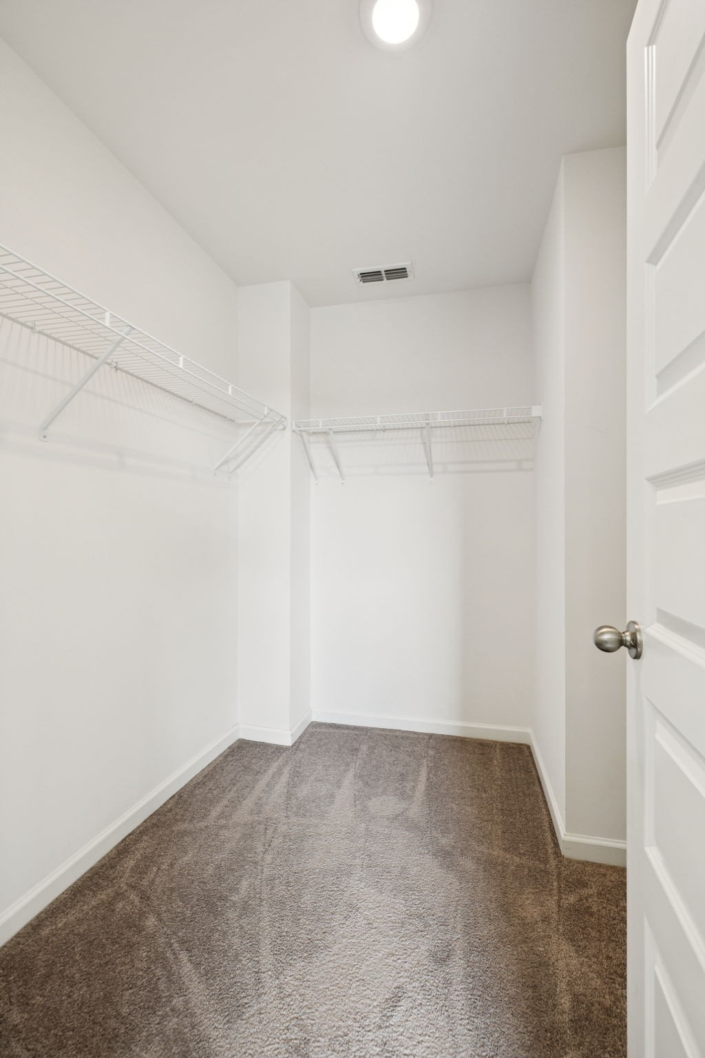 921 Cavan Ln