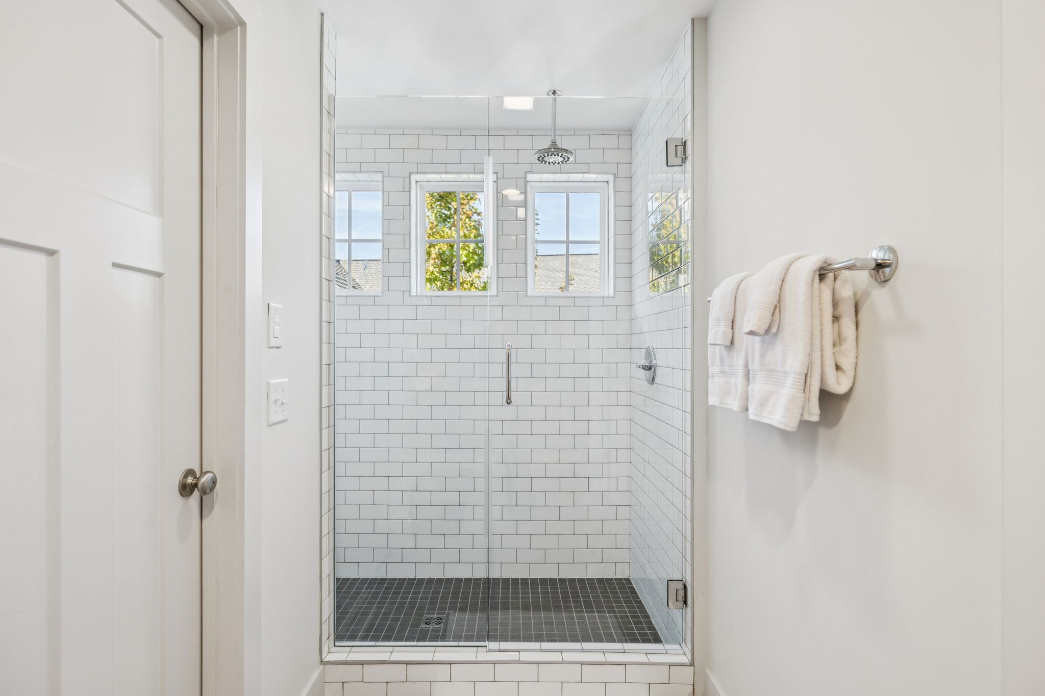 2021 Beech Ave Unit: 7