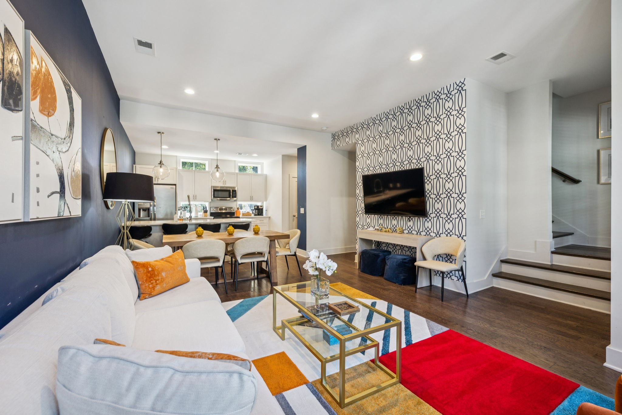 2021 Beech Ave Unit: 7