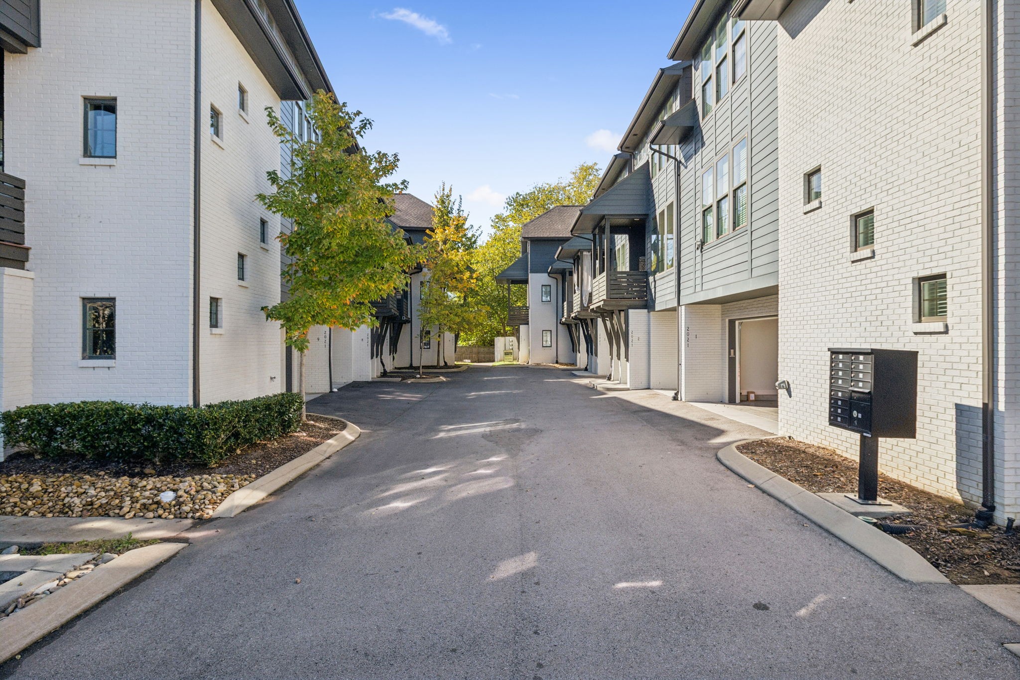 2021 Beech Ave Unit: 7