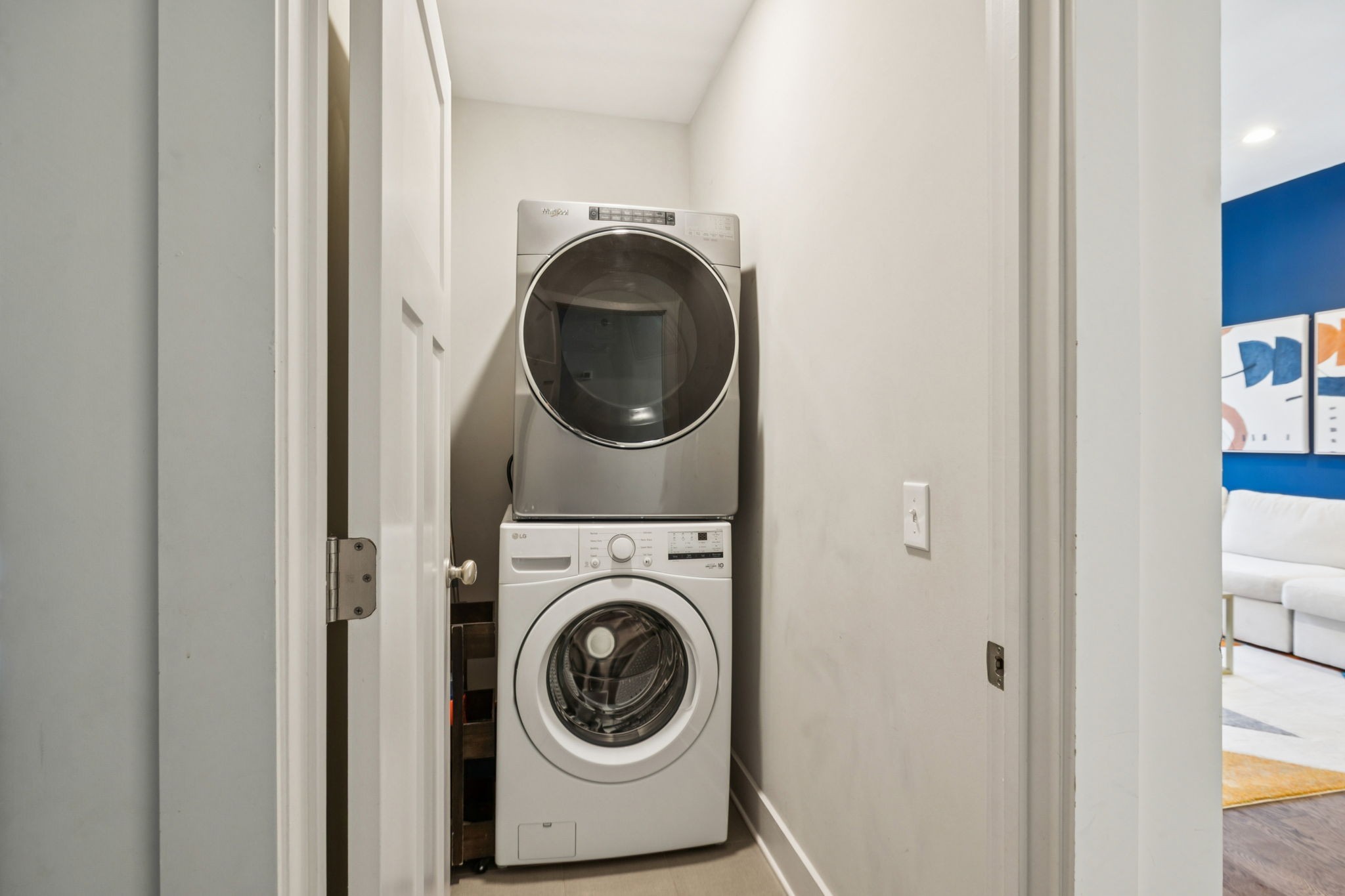 2021 Beech Ave Unit: 7