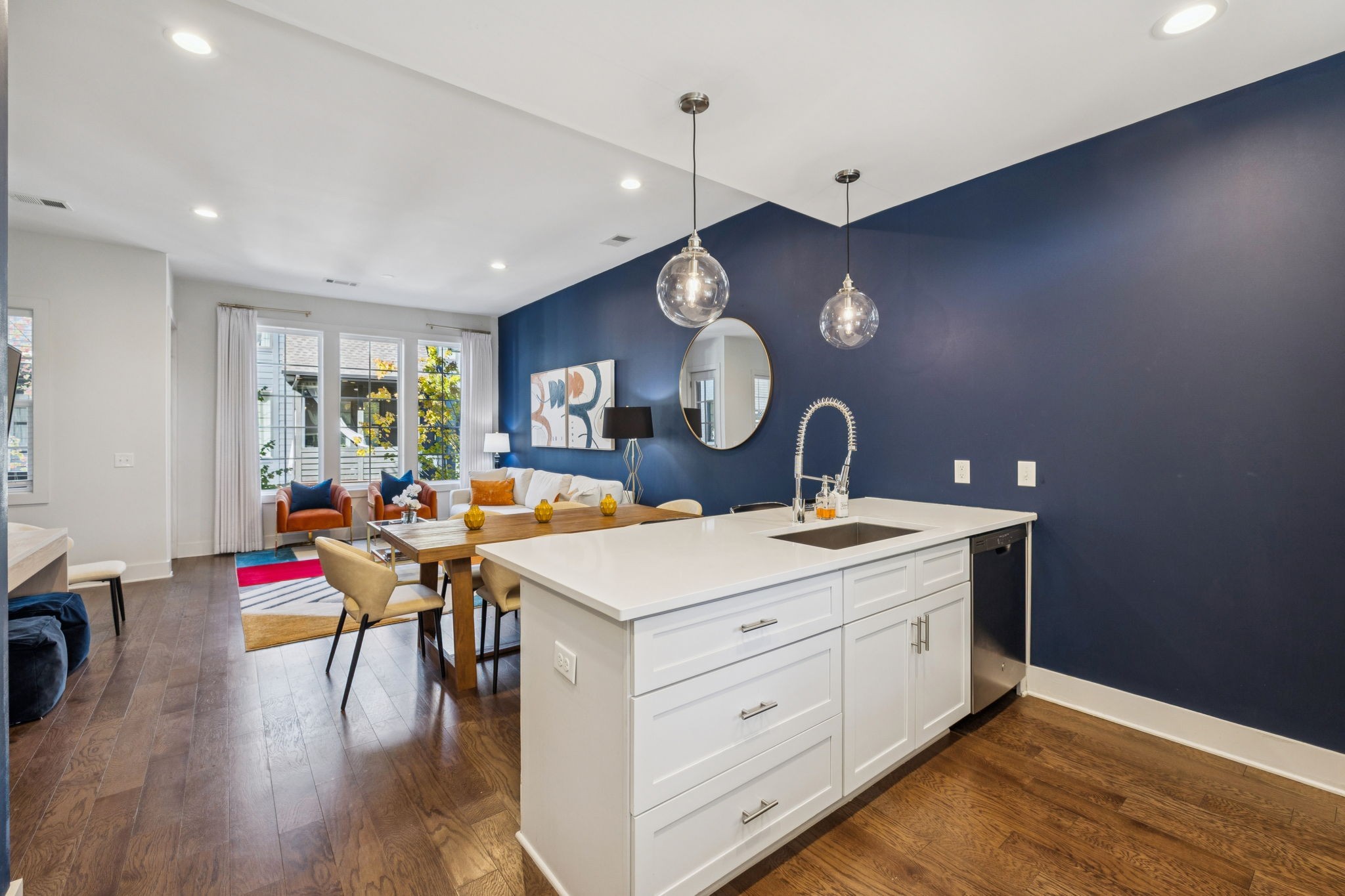 2021 Beech Ave Unit: 7