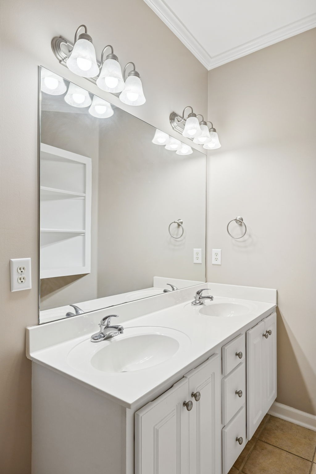 201 Cashmere Dr