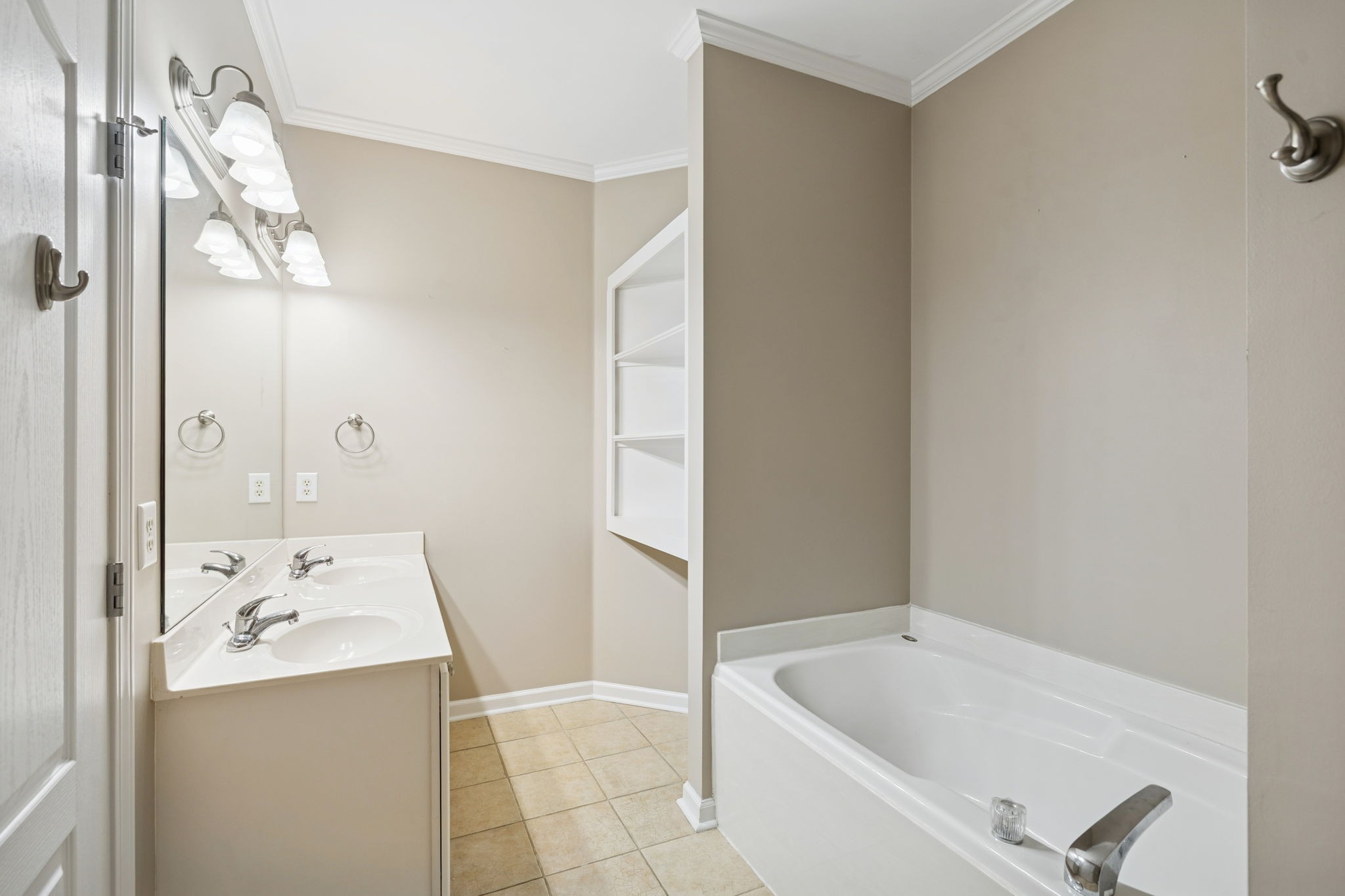 201 Cashmere Dr