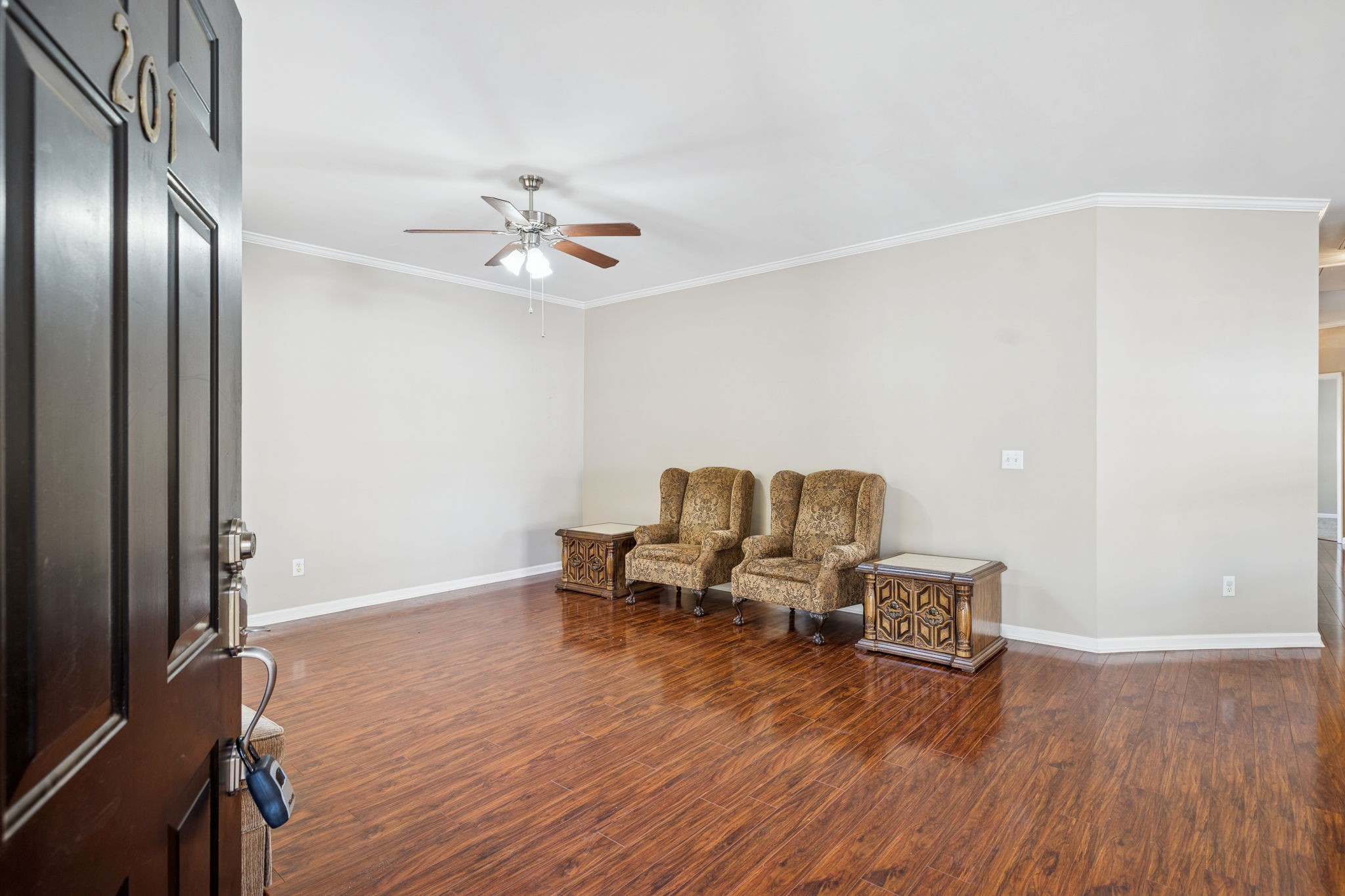 201 Cashmere Dr