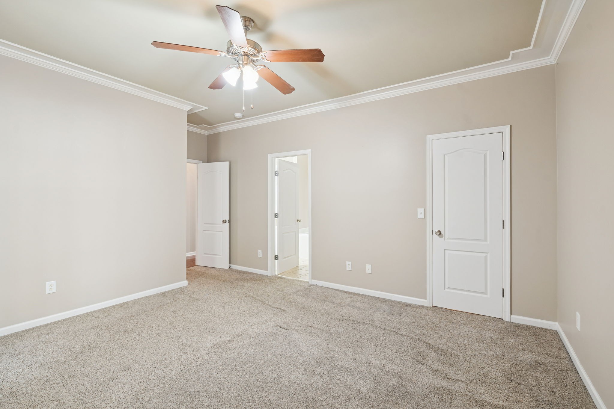201 Cashmere Dr