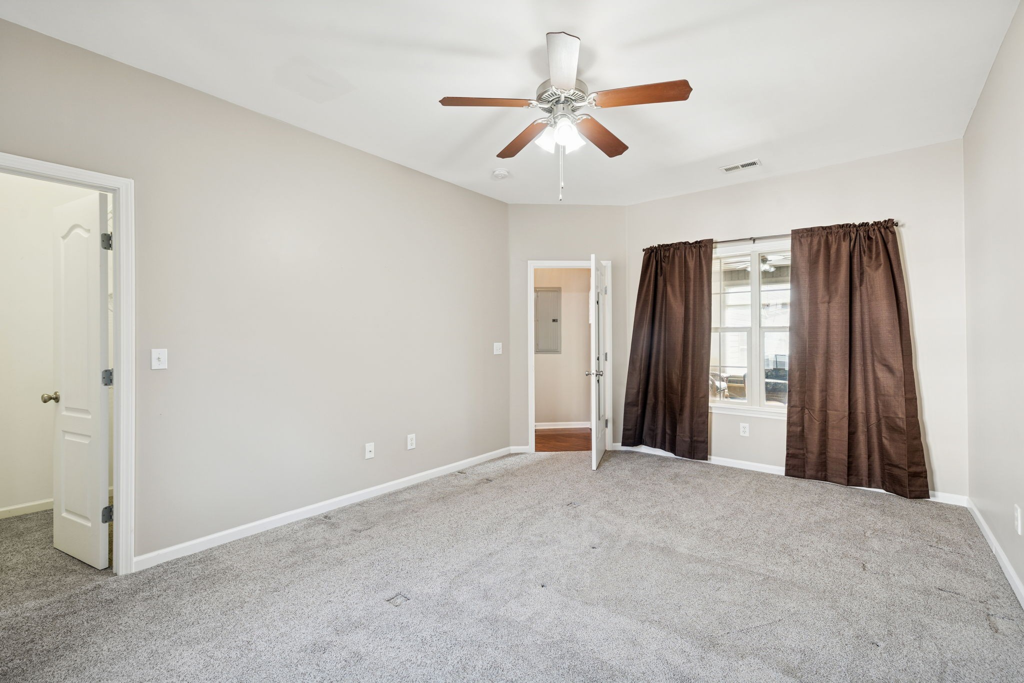 201 Cashmere Dr