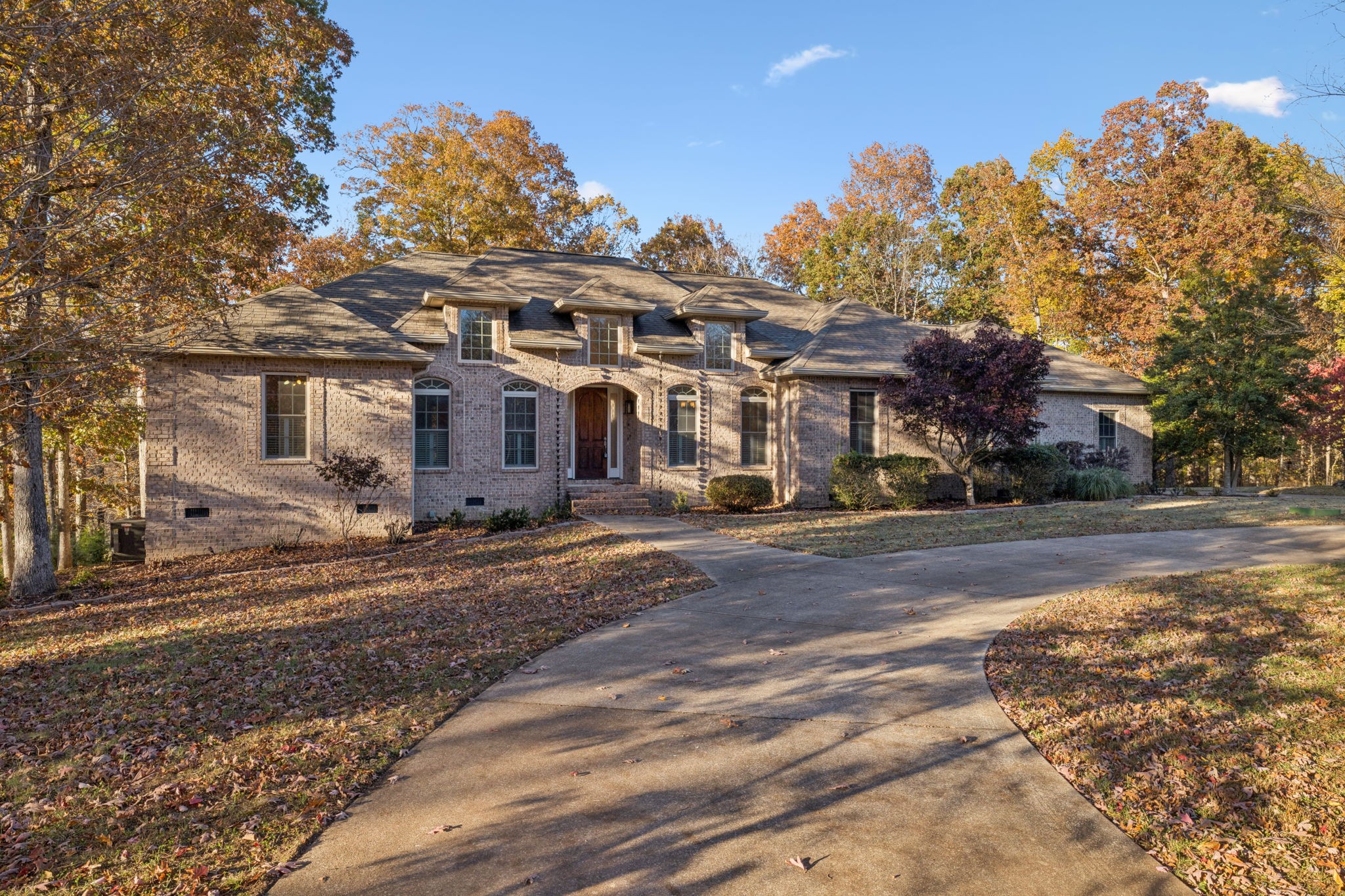 2562 Spears Way