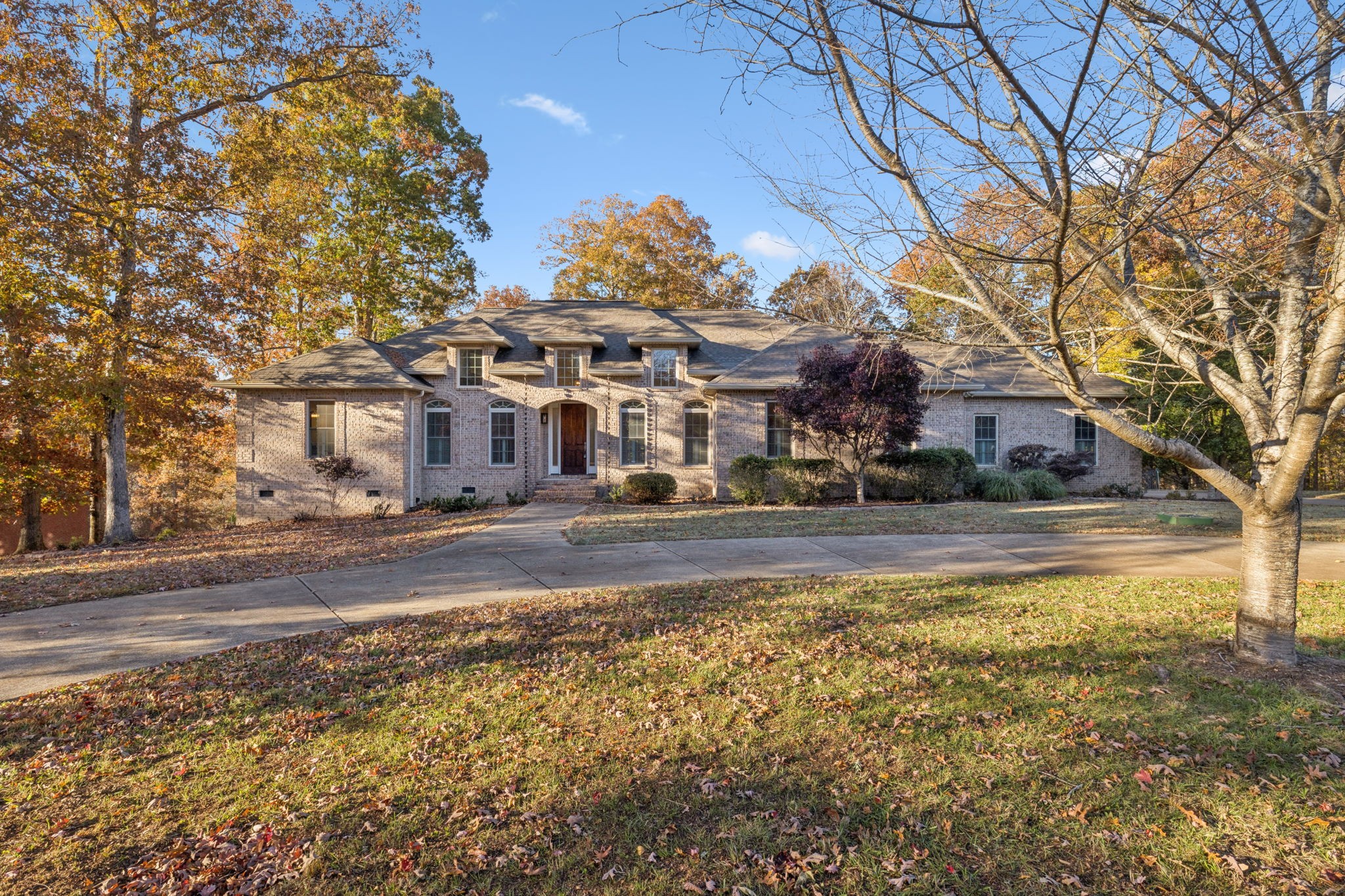 2562 Spears Way