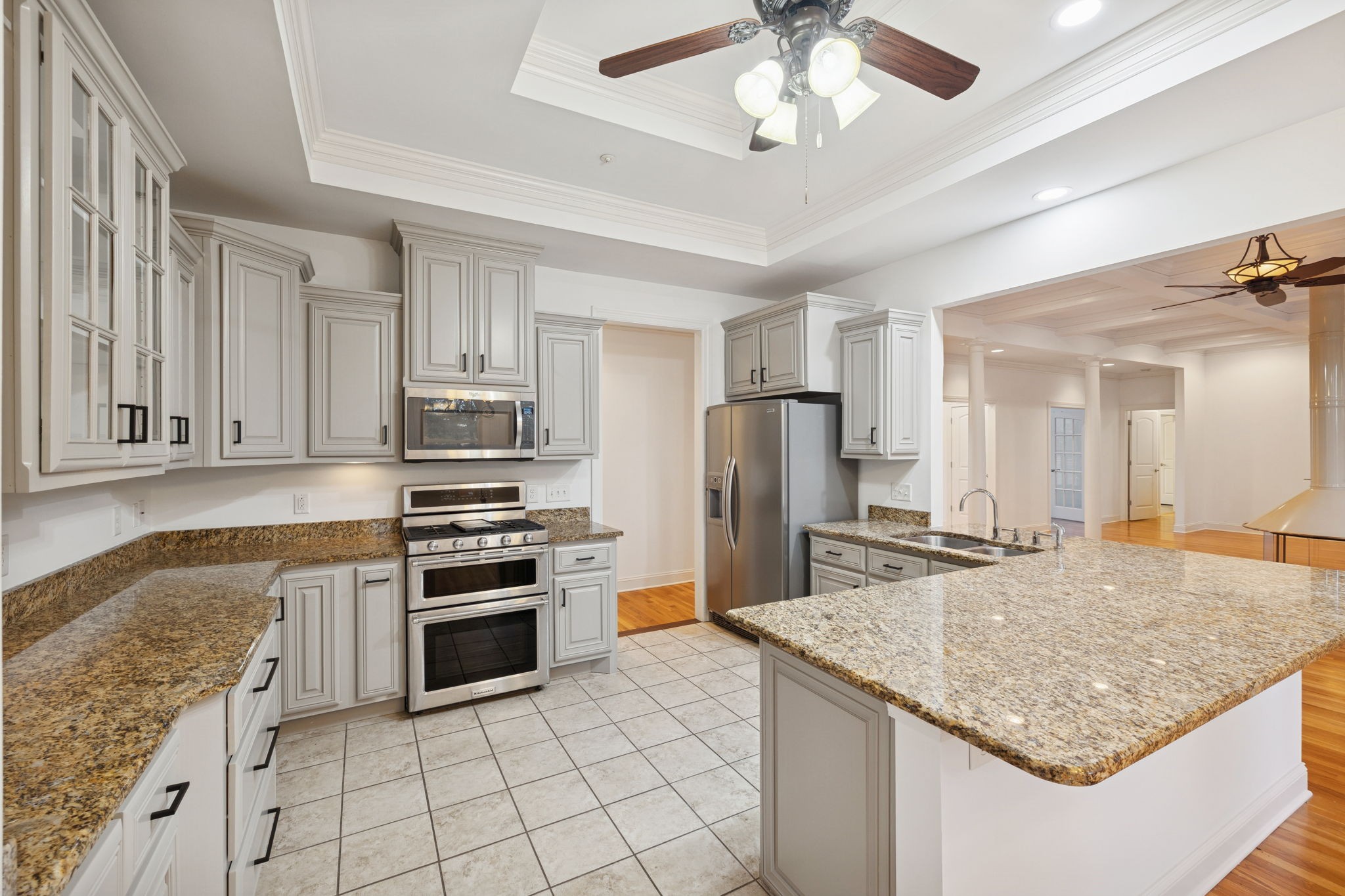 2562 Spears Way