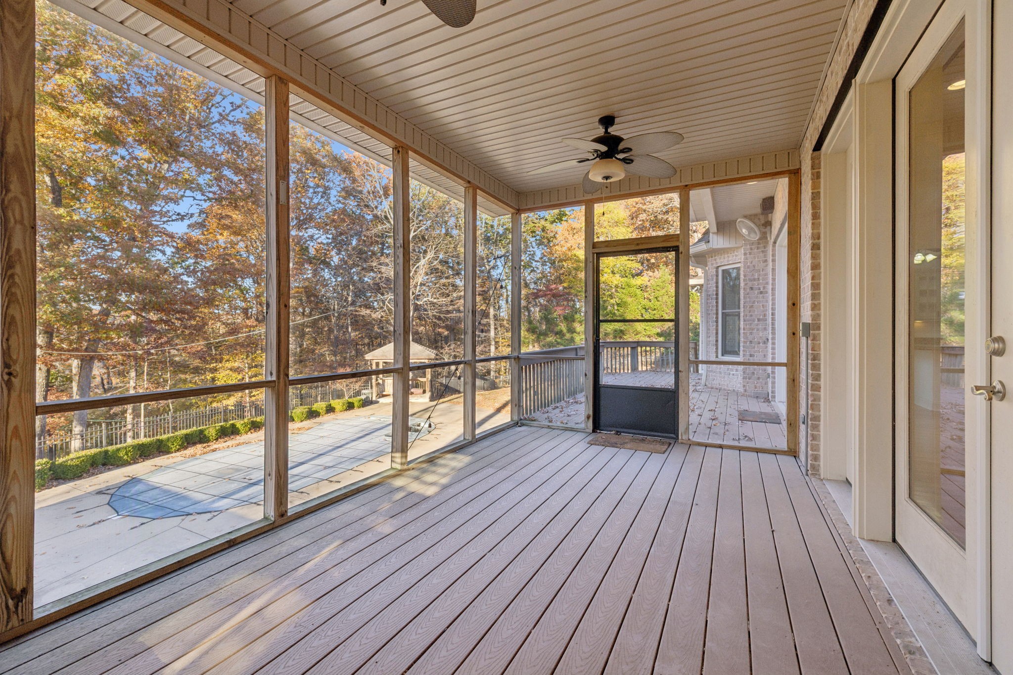 2562 Spears Way