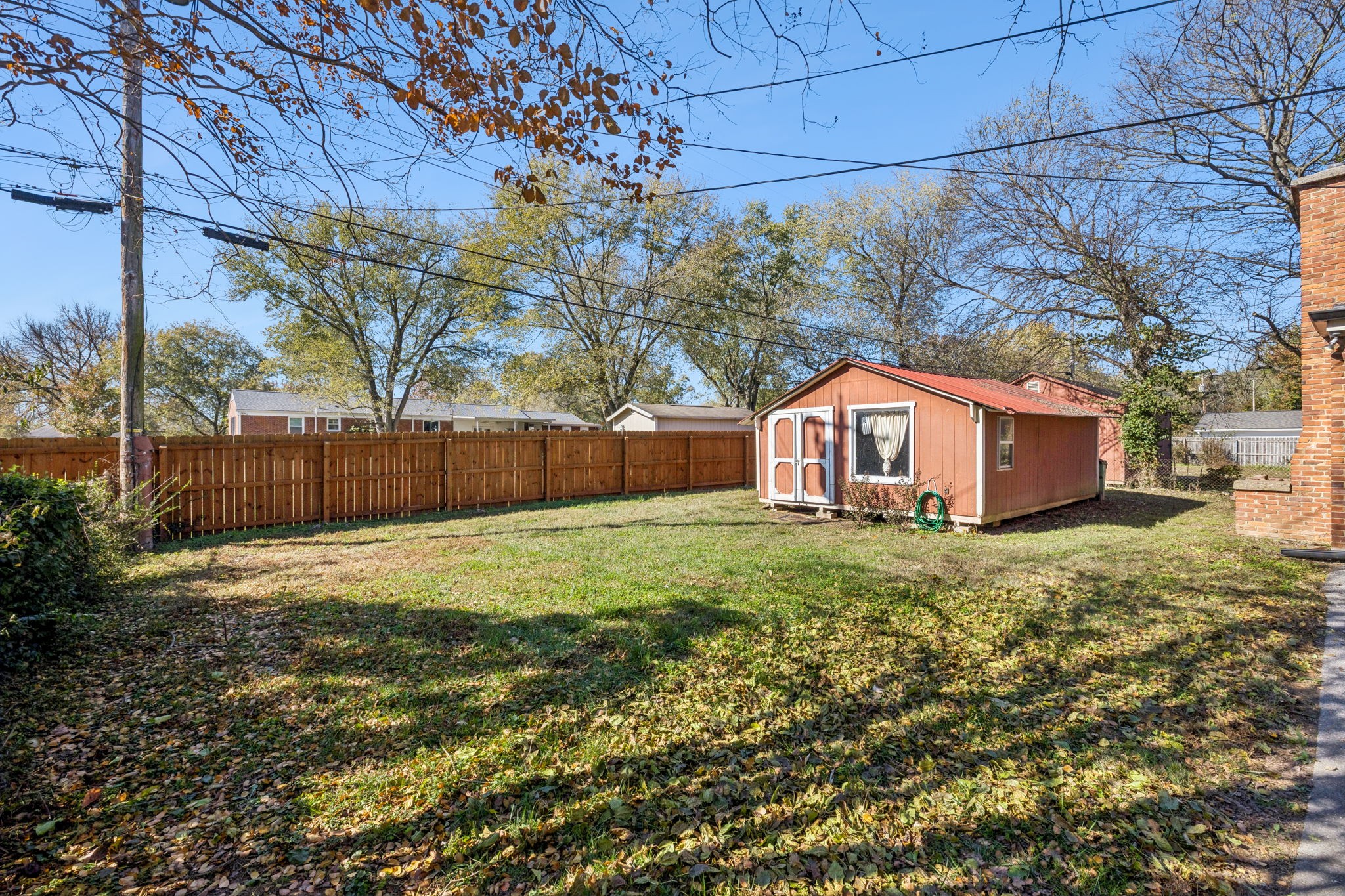 228 Graeme Dr
