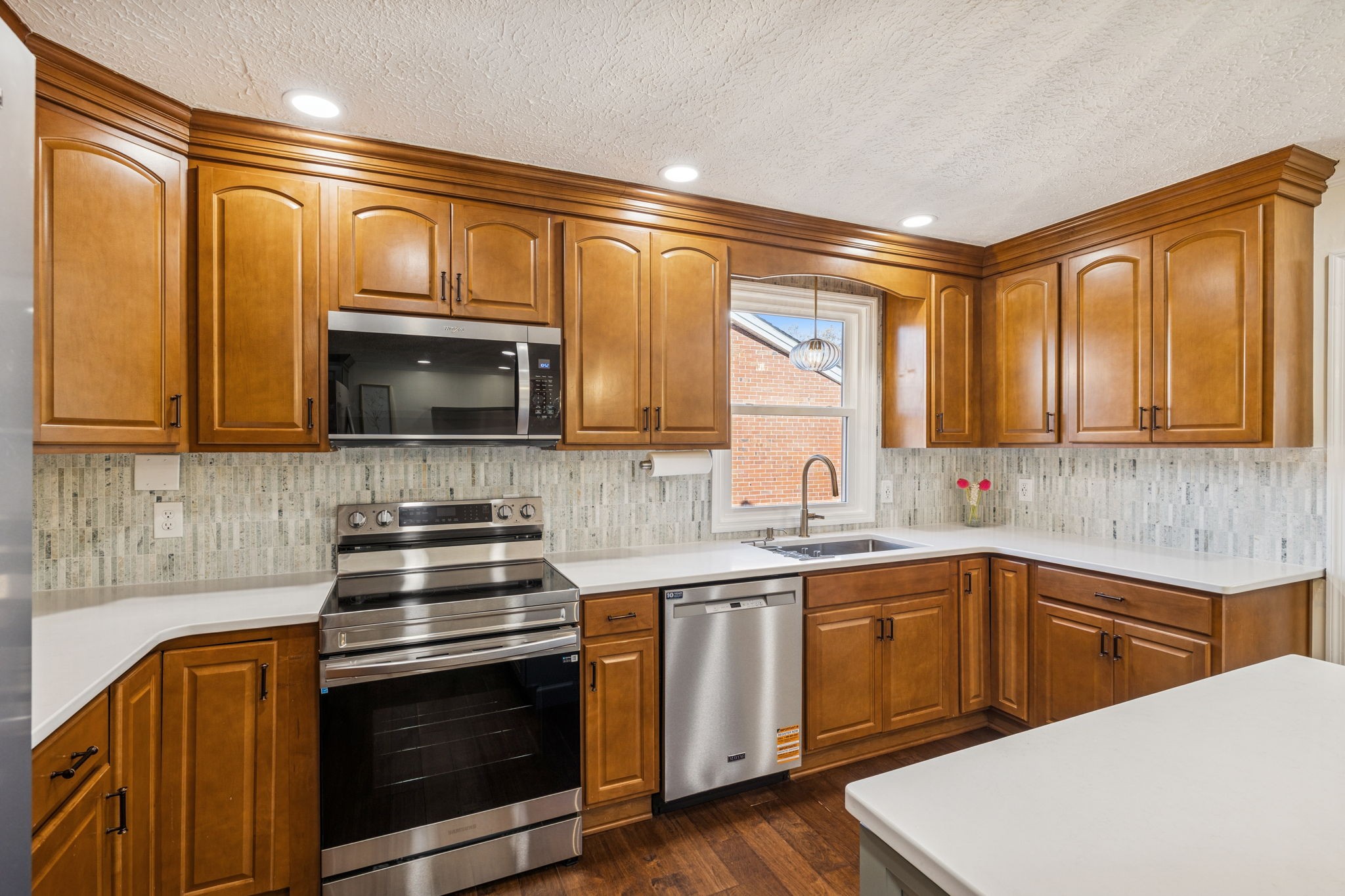 228 Graeme Dr