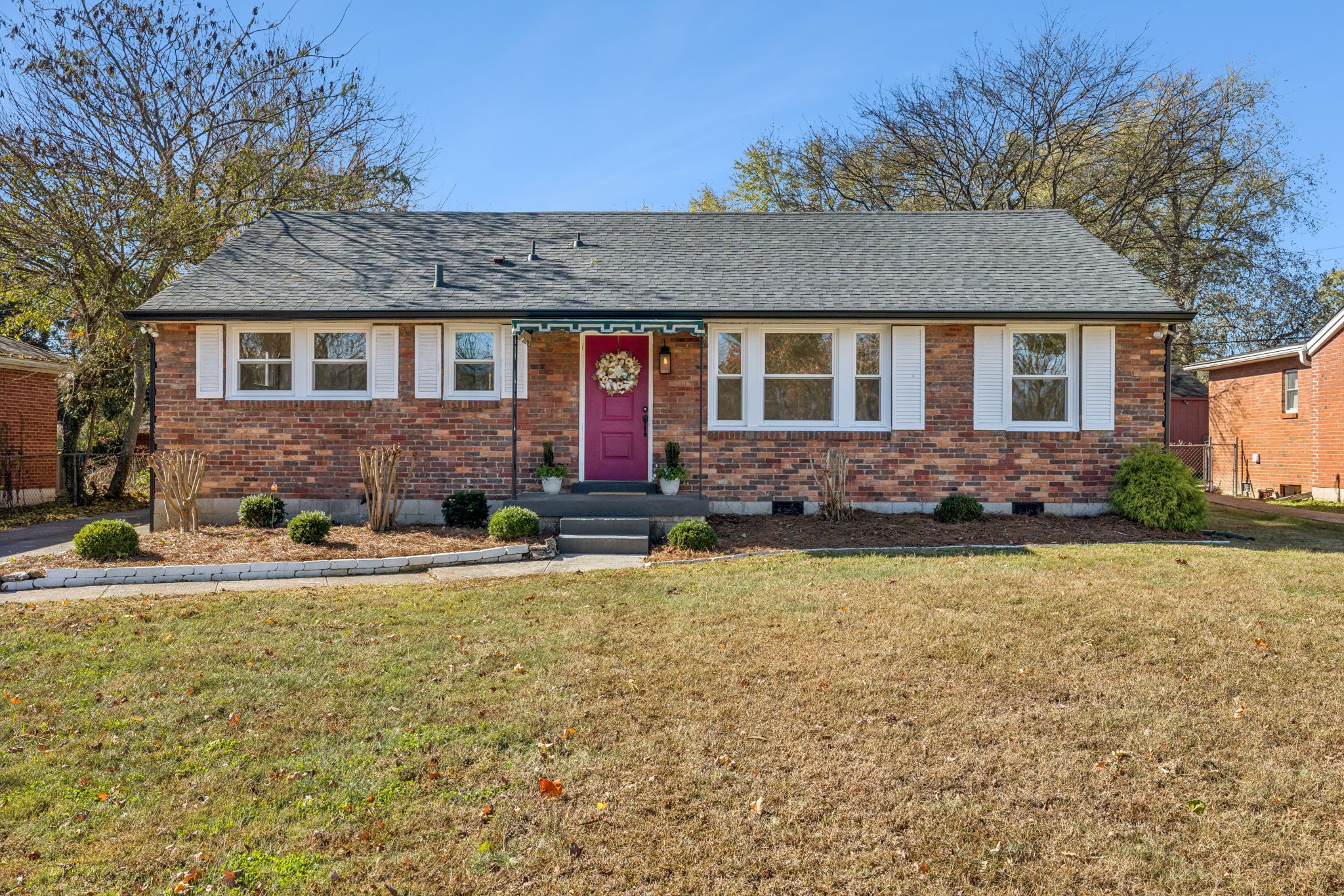228 Graeme Dr