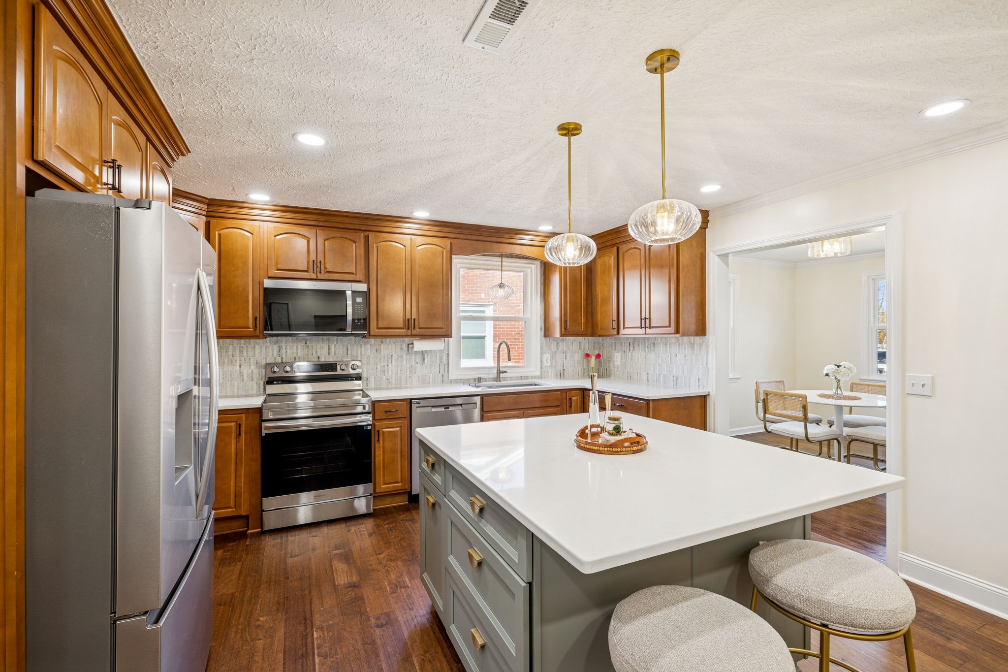 228 Graeme Dr