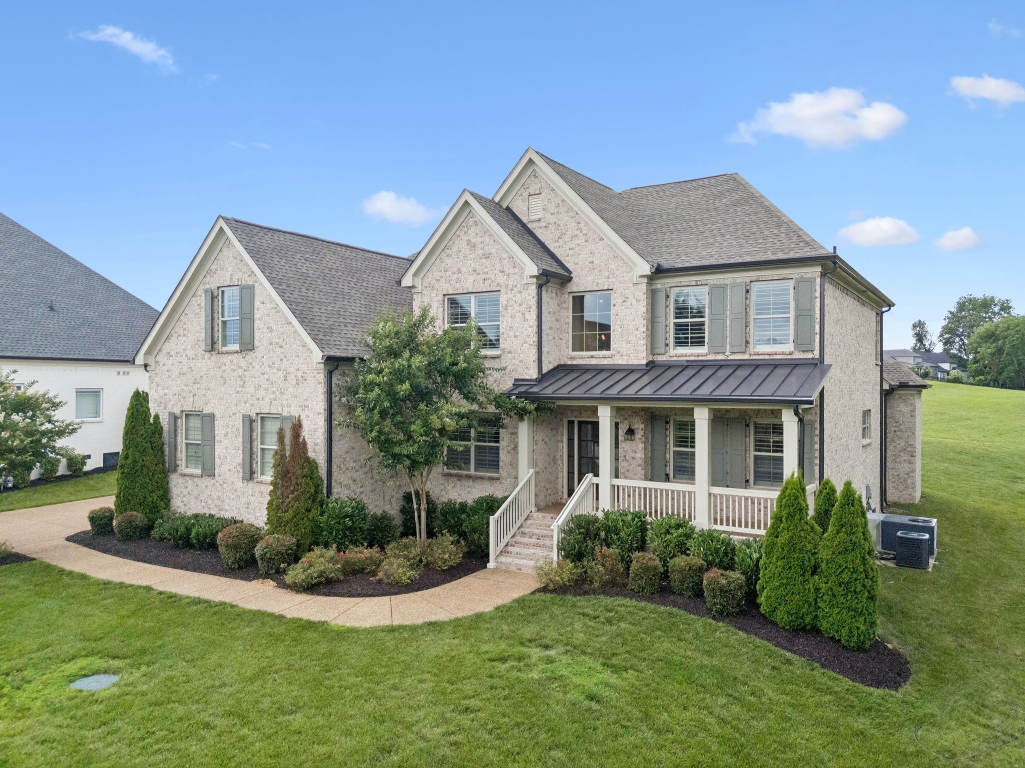 5846 Wagonvale Dr
