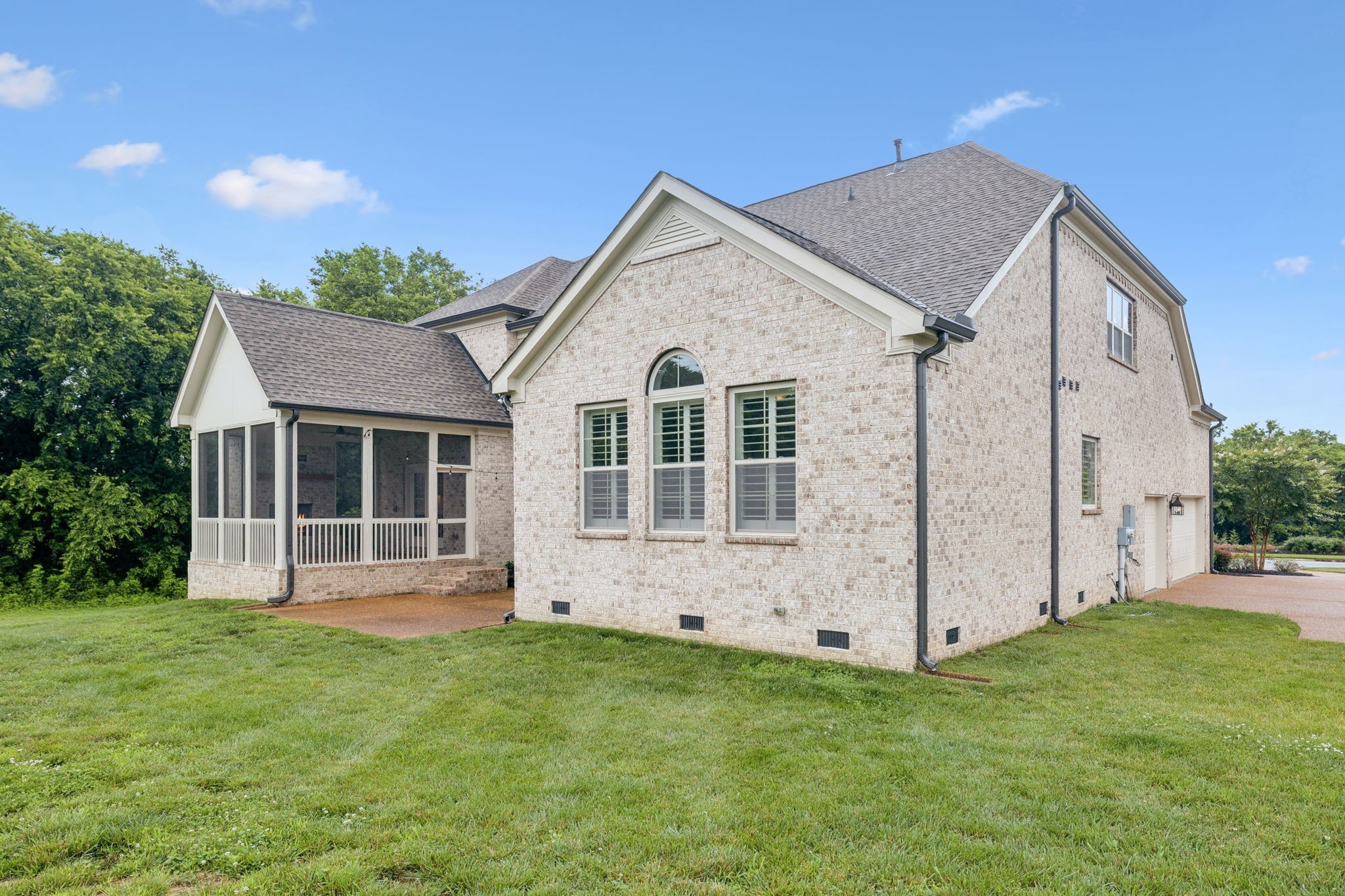 5846 Wagonvale Dr