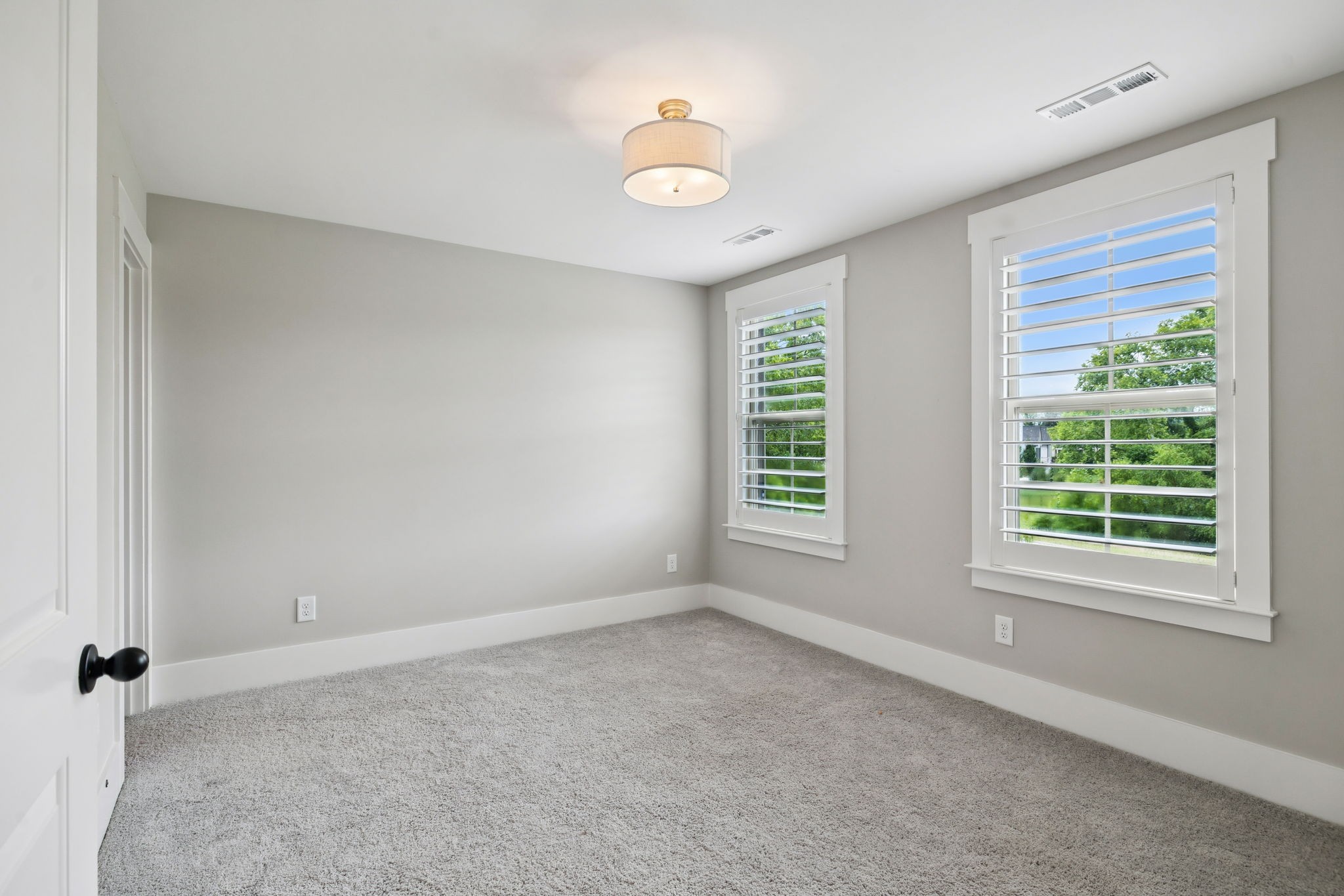 5846 Wagonvale Dr