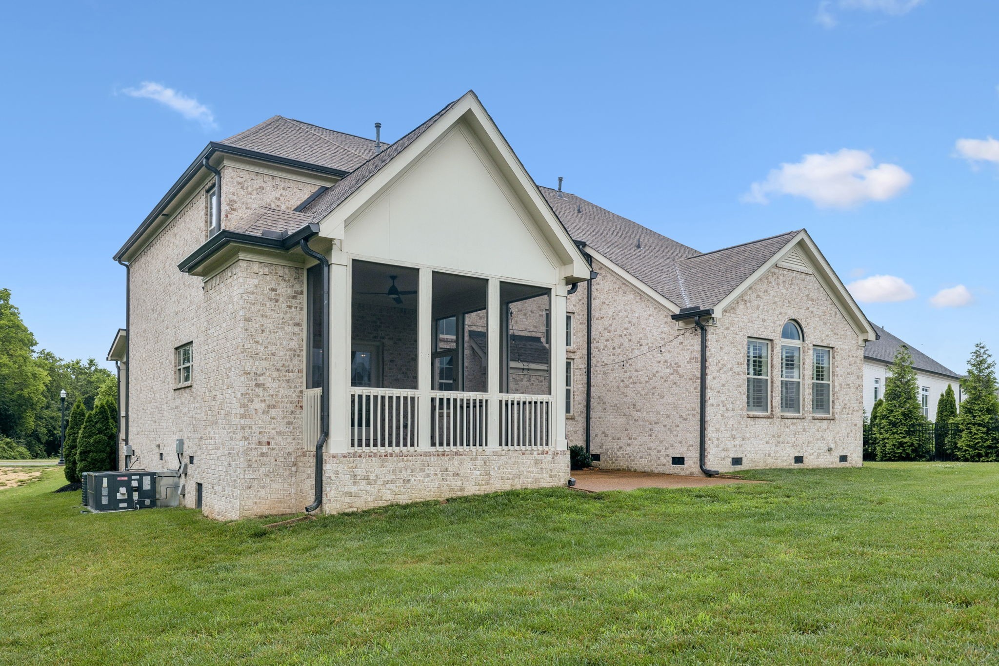 5846 Wagonvale Dr