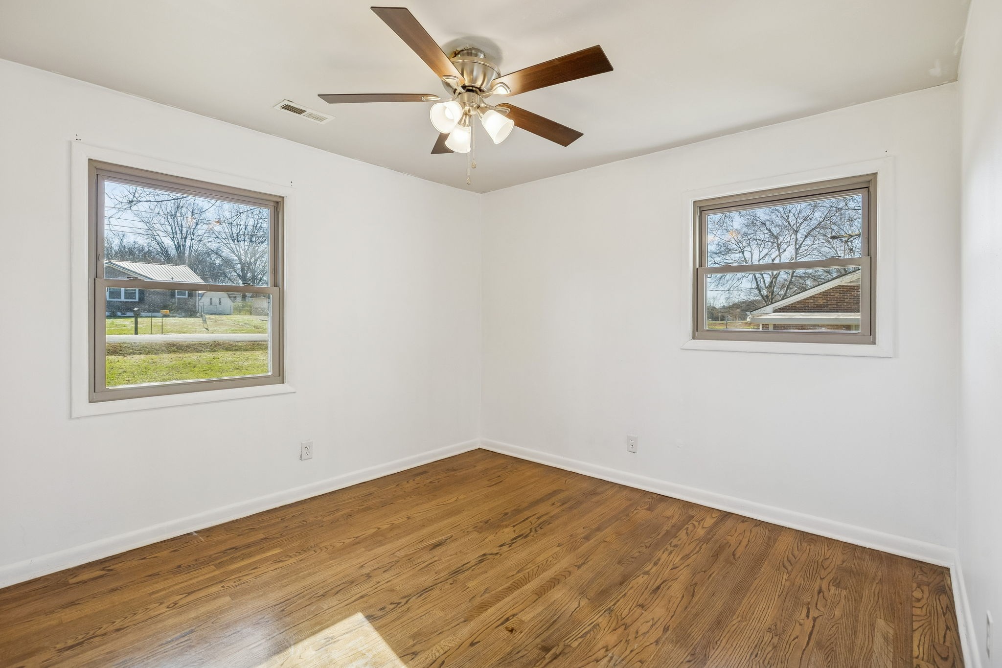 109 Hobbs Dr