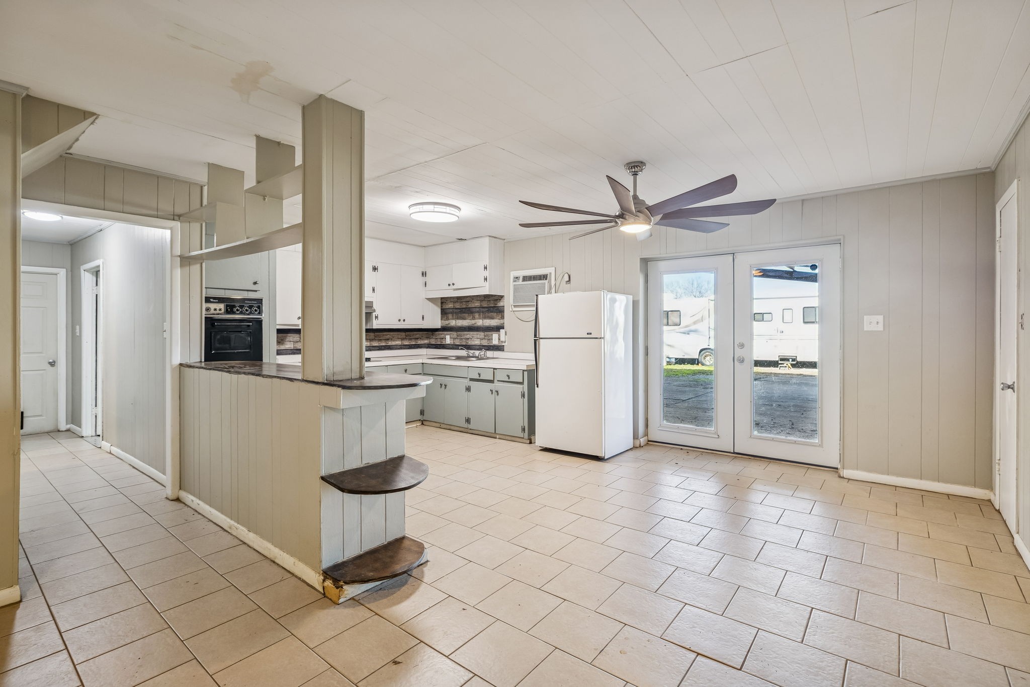 109 Hobbs Dr