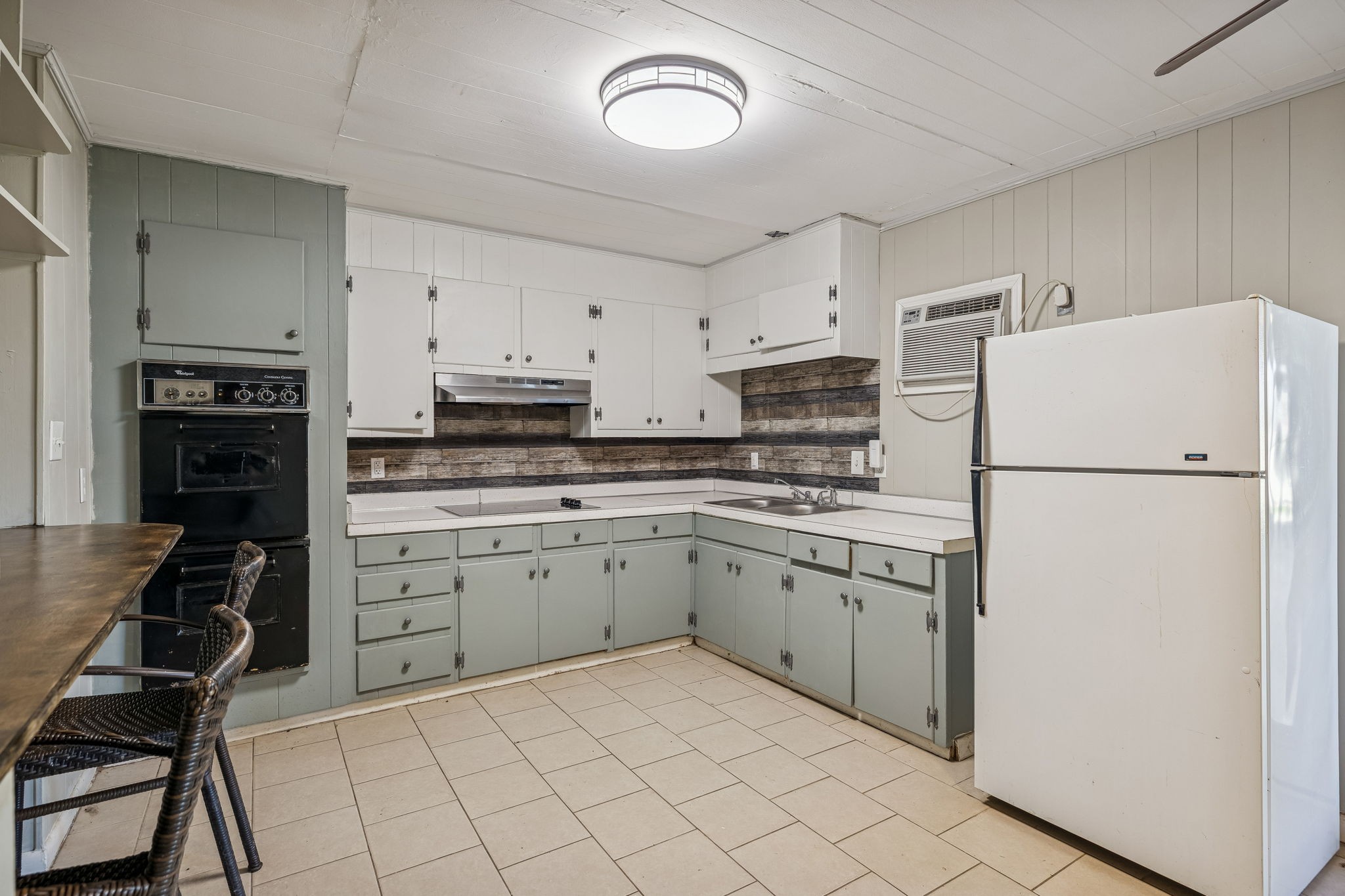 109 Hobbs Dr
